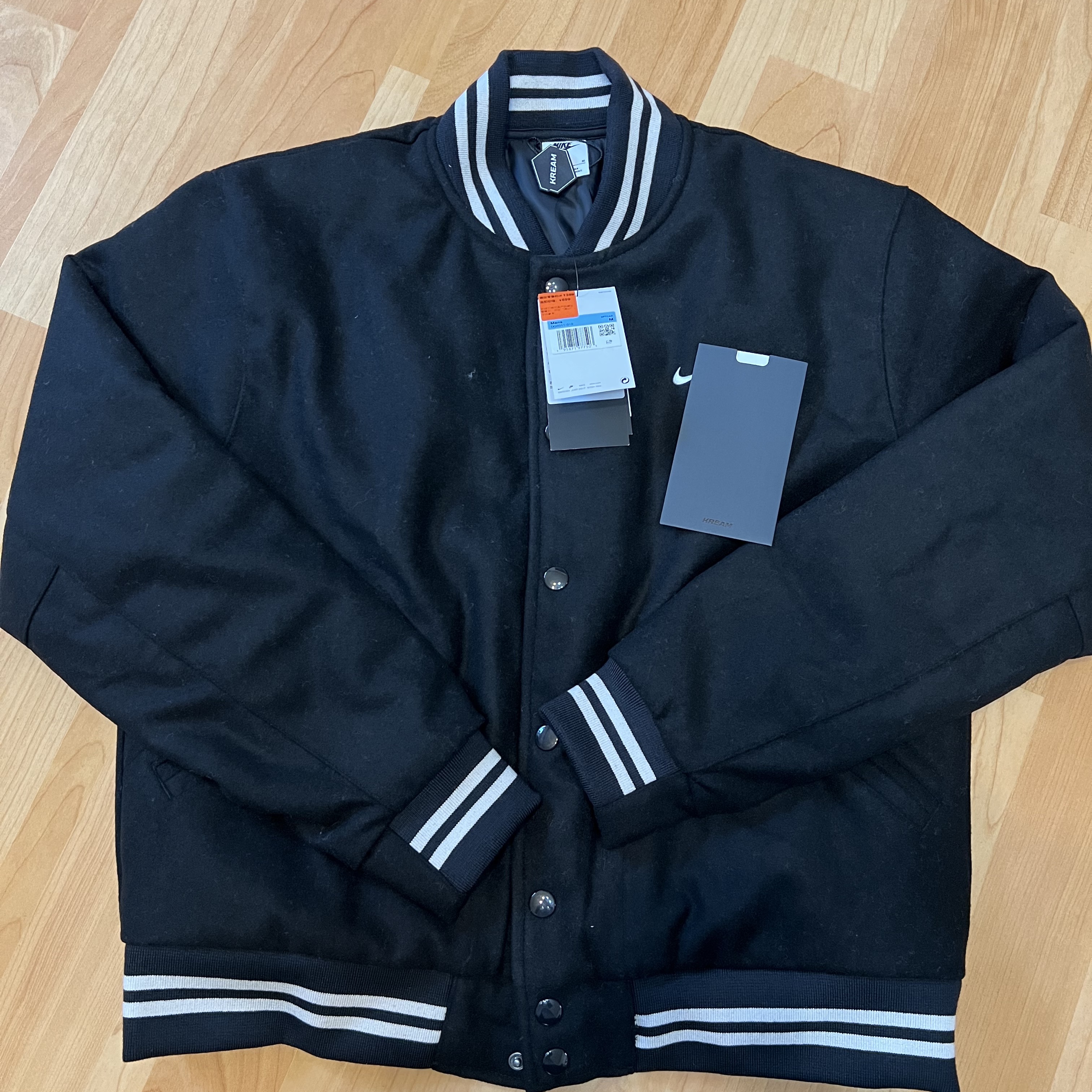 Nike NSW Authentics Varsity Jacket Black - Asia 착용 스타일