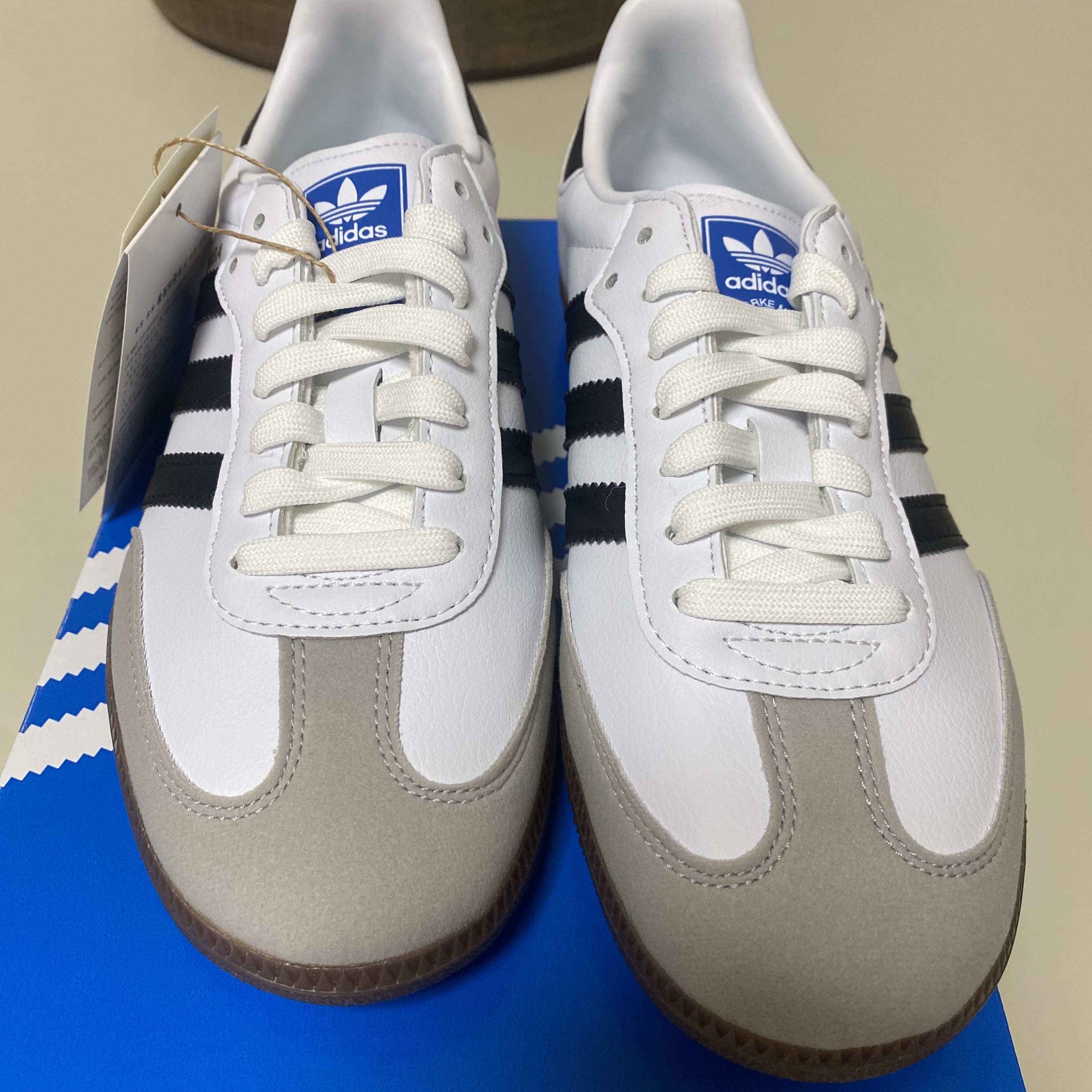 Adidas Samba Vegan White Black 착용 스타일 - 2