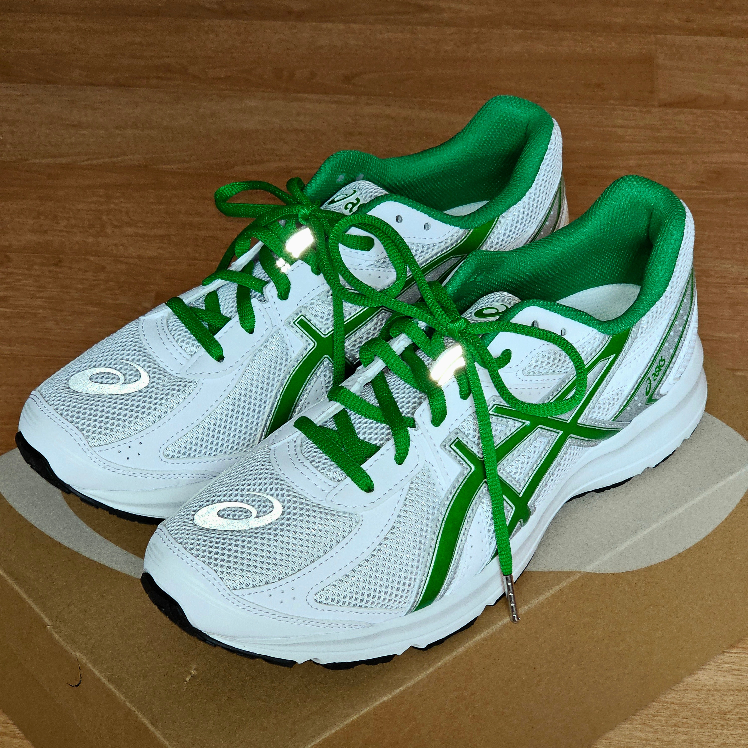 Asics Jog 100 S White Green - 2E Wide 착용 스타일 - 3