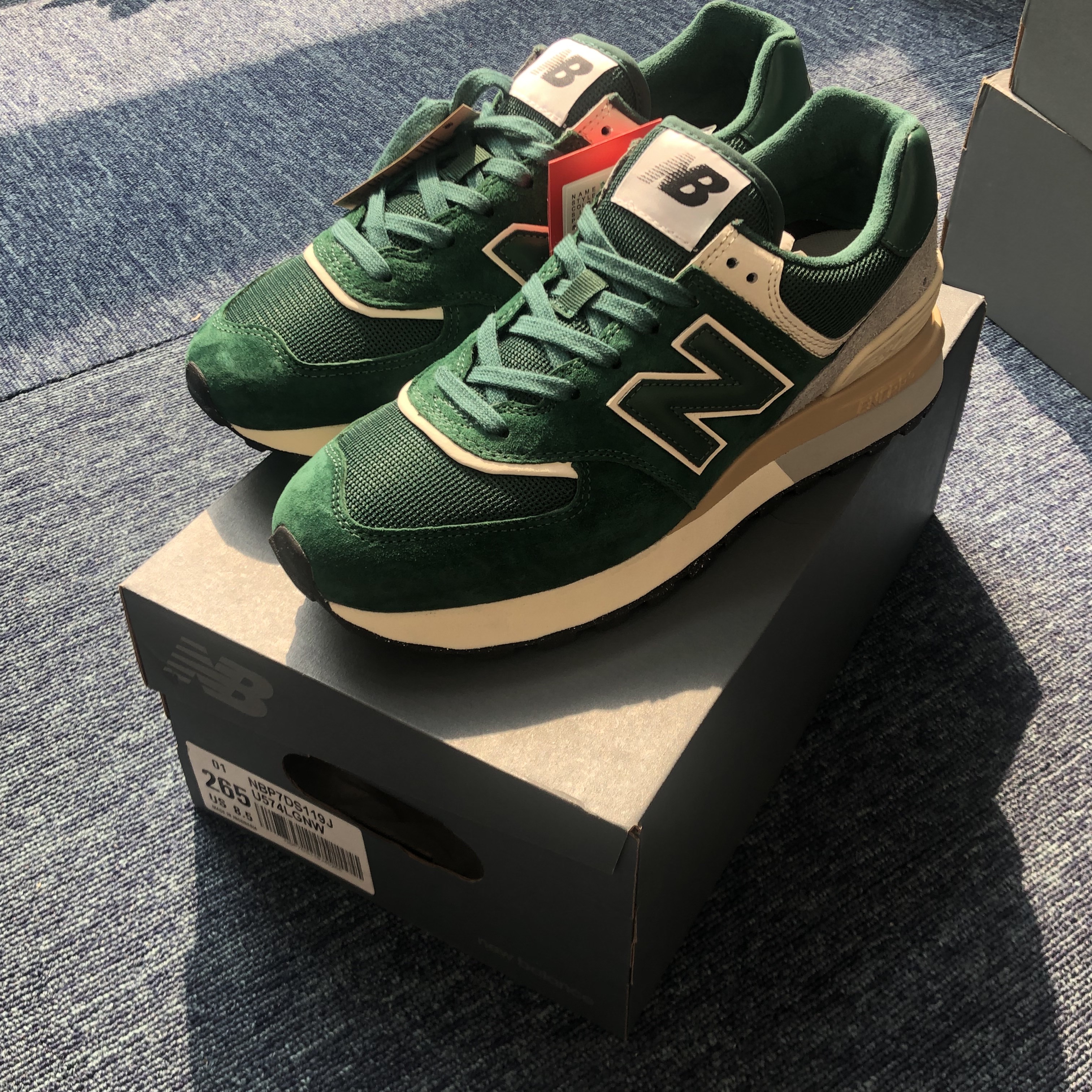 New Balance 574 Legacy Green 착용 스타일