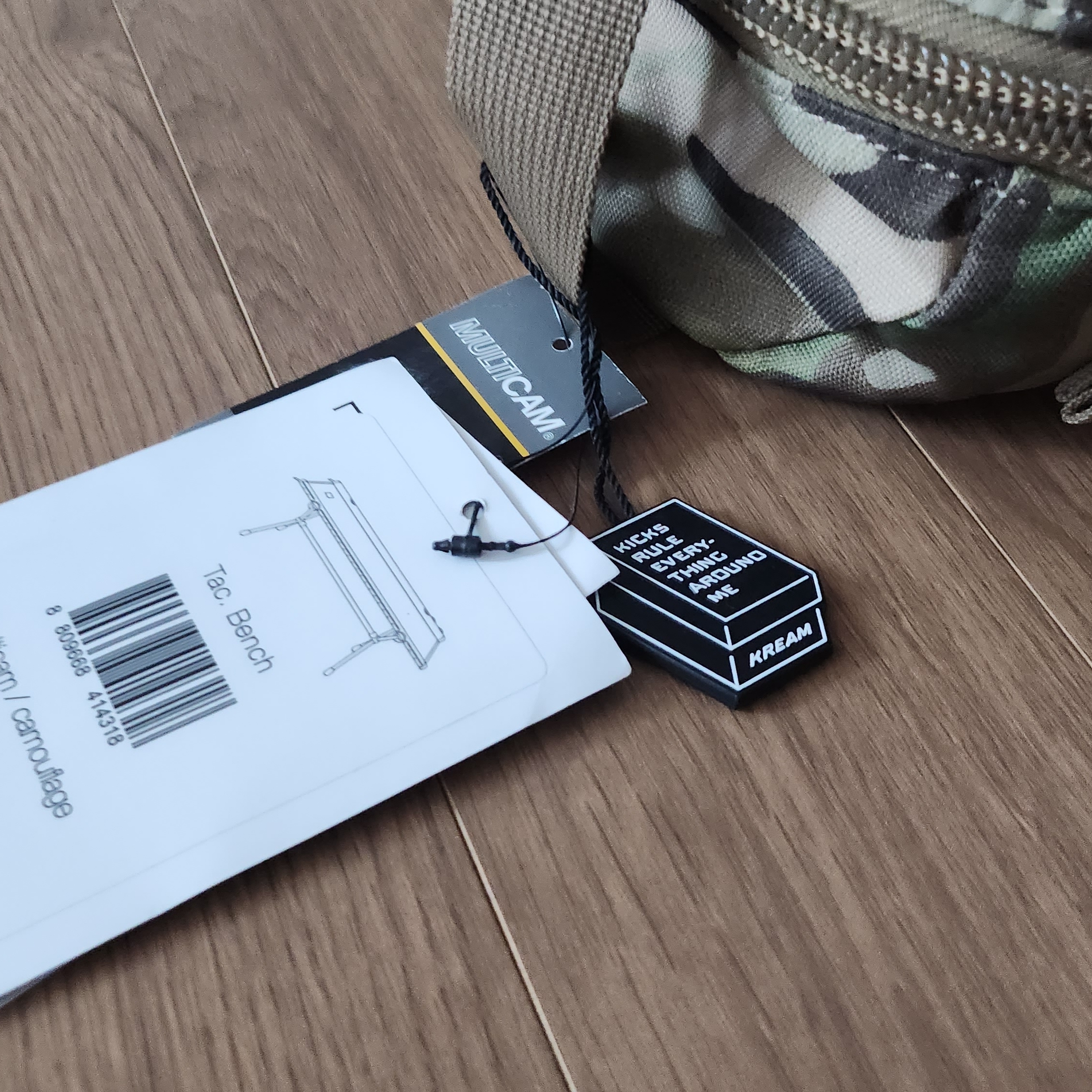 Helinox Tactical Bench Multicam 착용 스타일 - 4