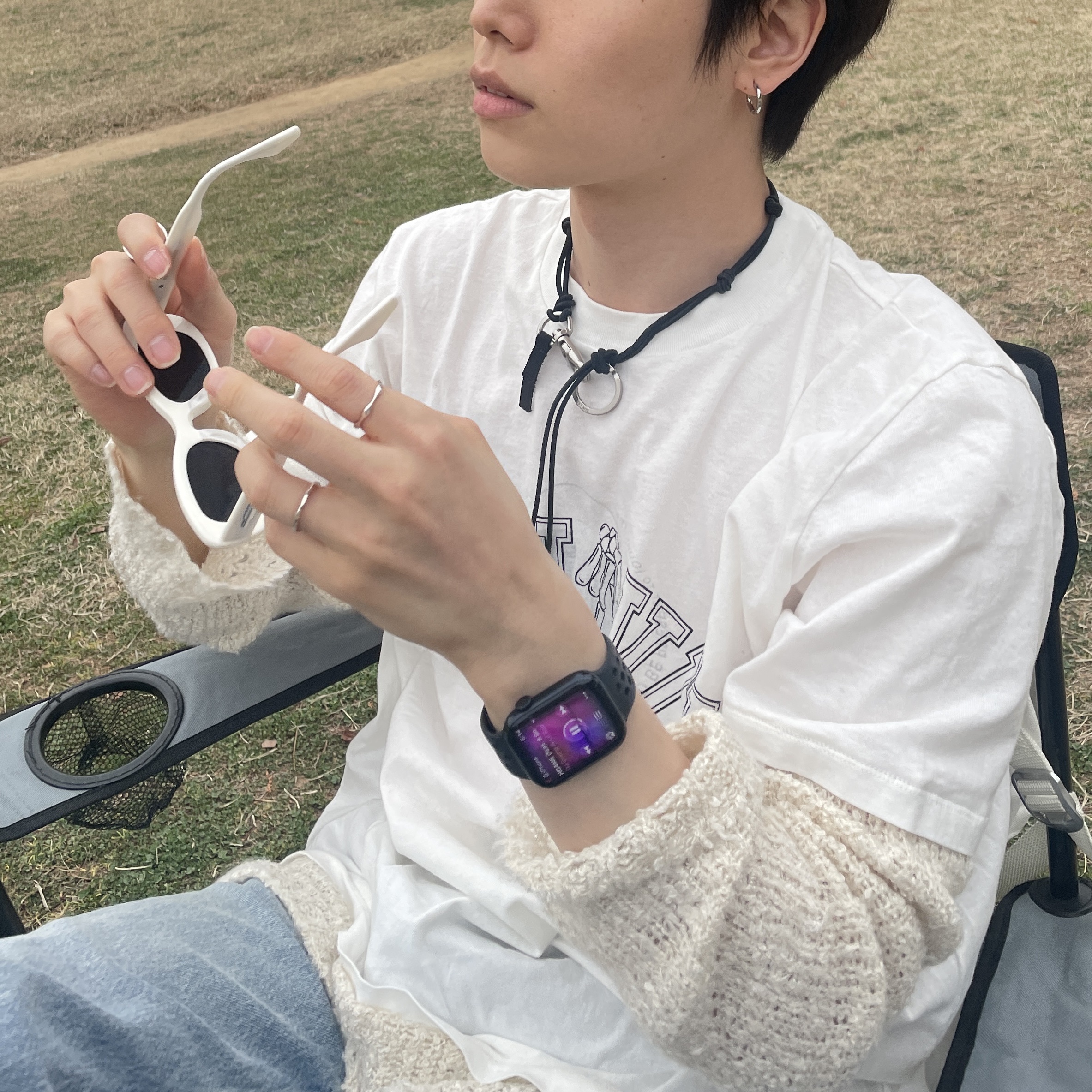 Our Legacy Ladon Leather Keychain Black, Our Legacy Deja Vu Print Mix Long Sleeve T-Shirt White 착용 스타일 - 1