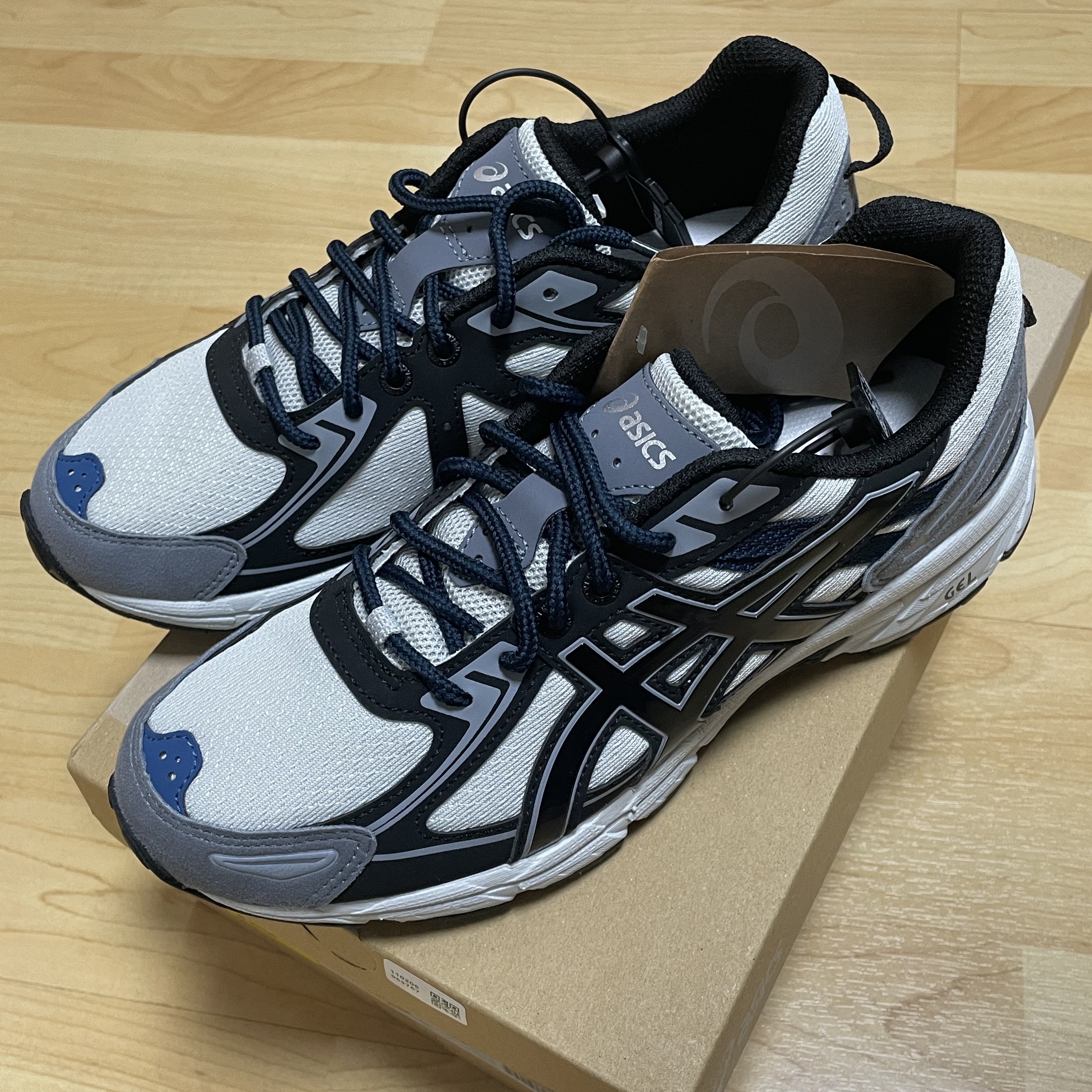 Asics Gel-Venture 6 SPS Glacier Grey 착용 스타일 - 2