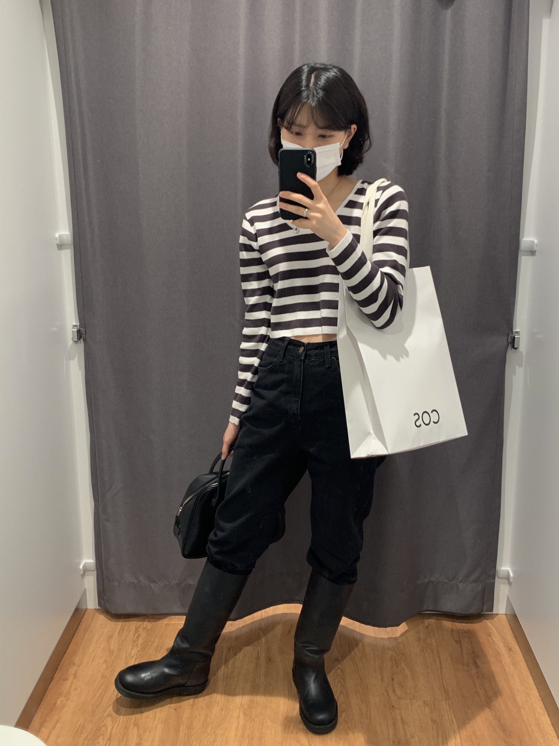 Comme des Garcons Round No.2 Aoyama Bag Black 착용 스타일 - 2