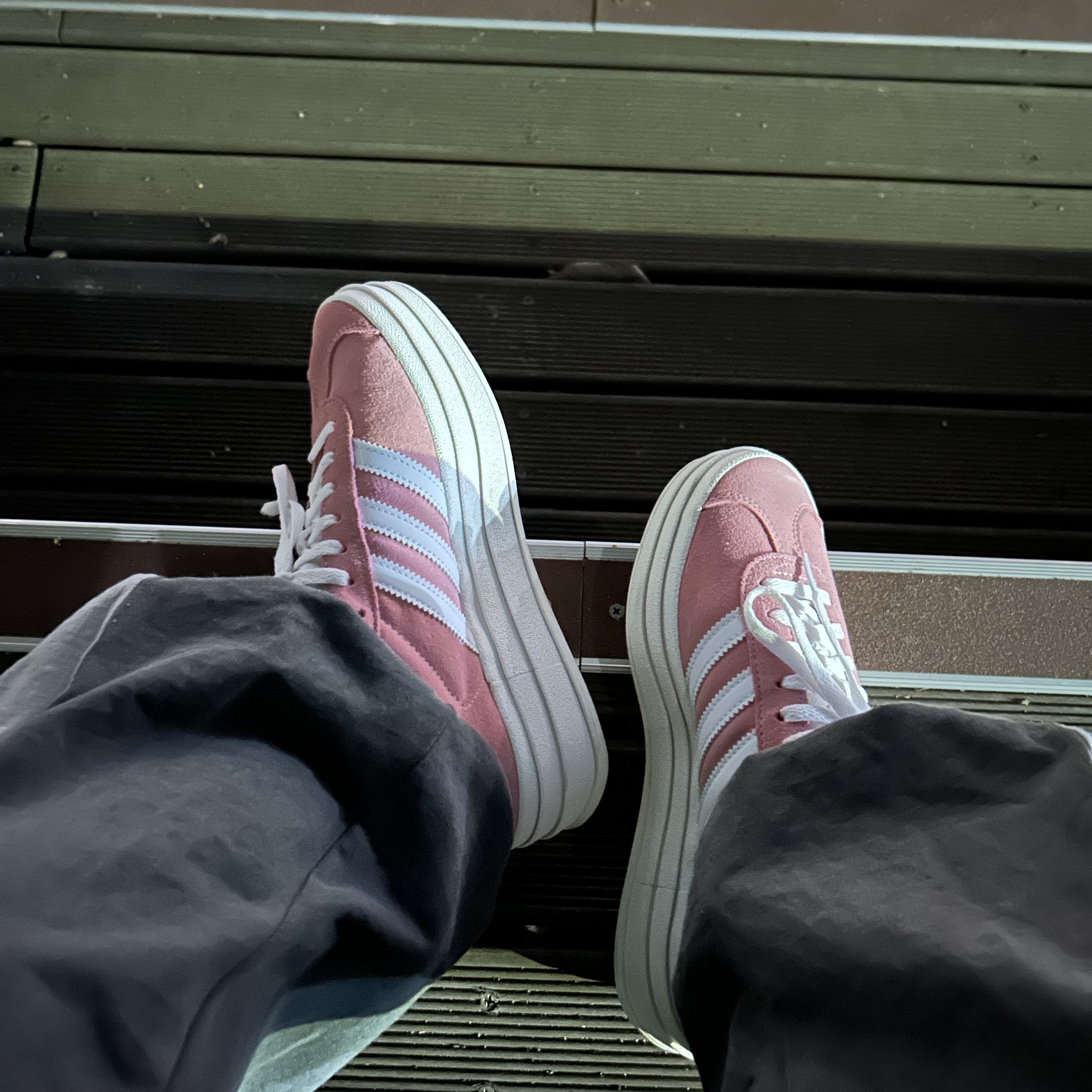 (W) Adidas Gazelle Bold Super Pop 착용 스타일