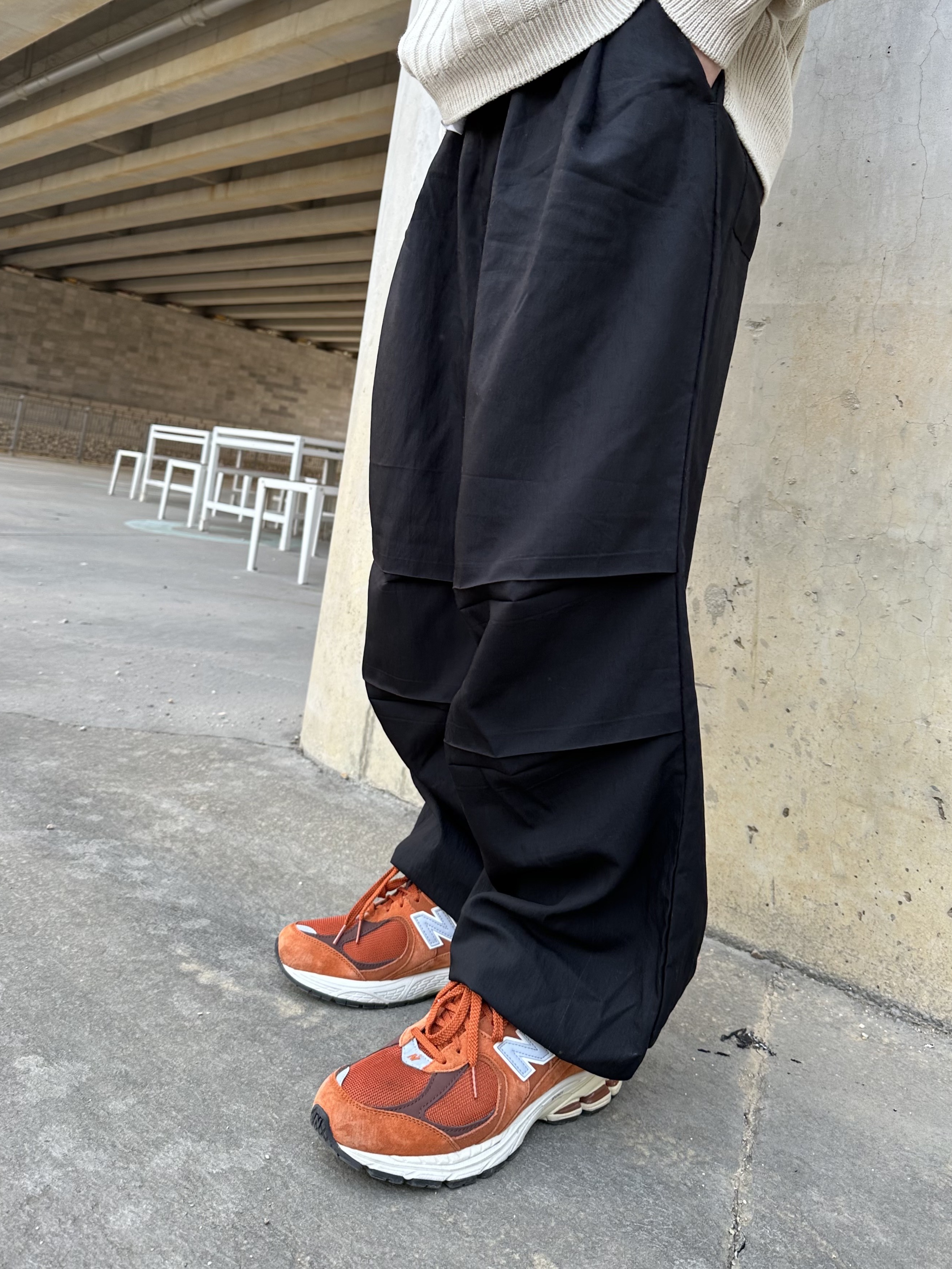 New Balance 2002R Rust Oxide 착용 스타일 - 4