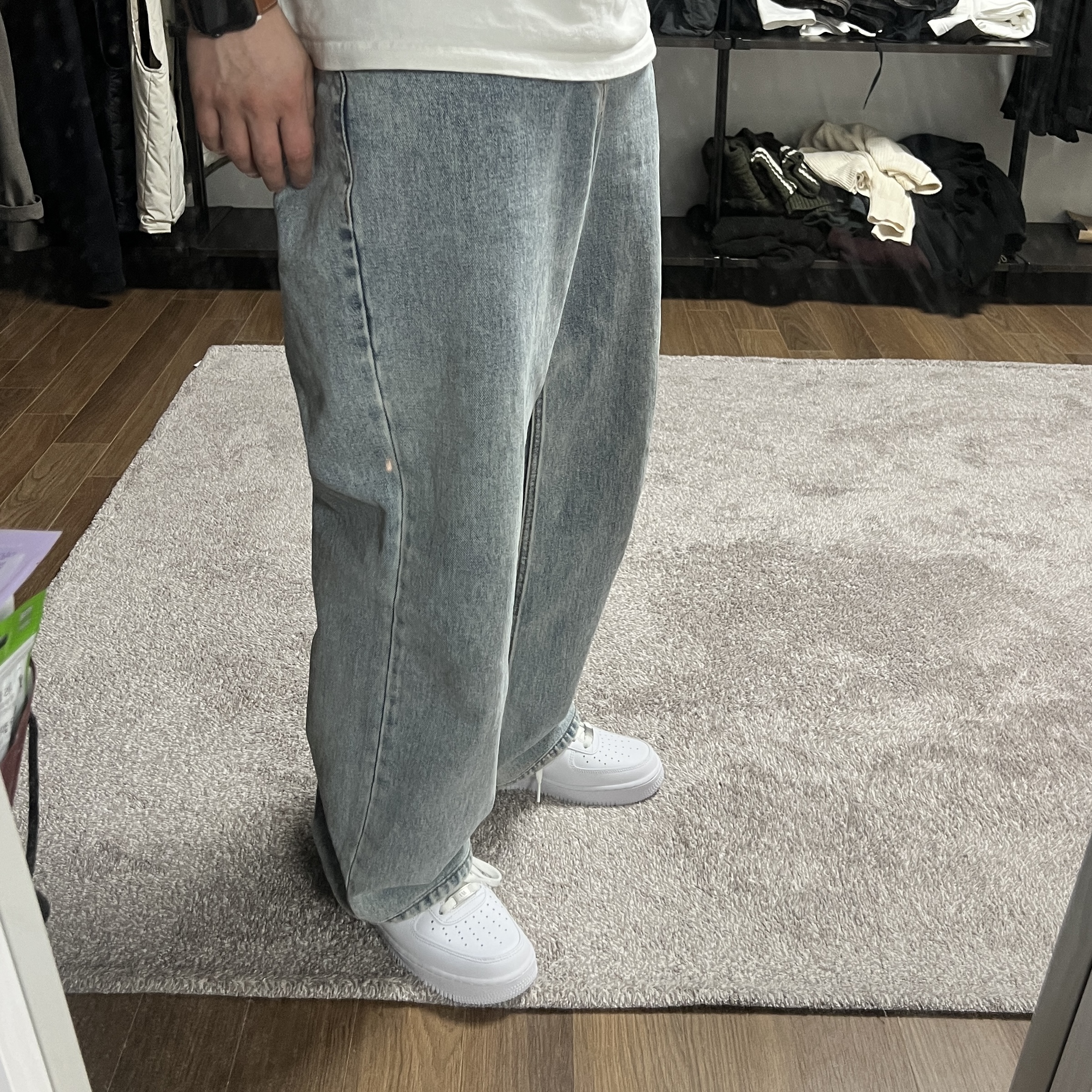 Nike Air Force 1 '07 Low White 착용 스타일 - 1