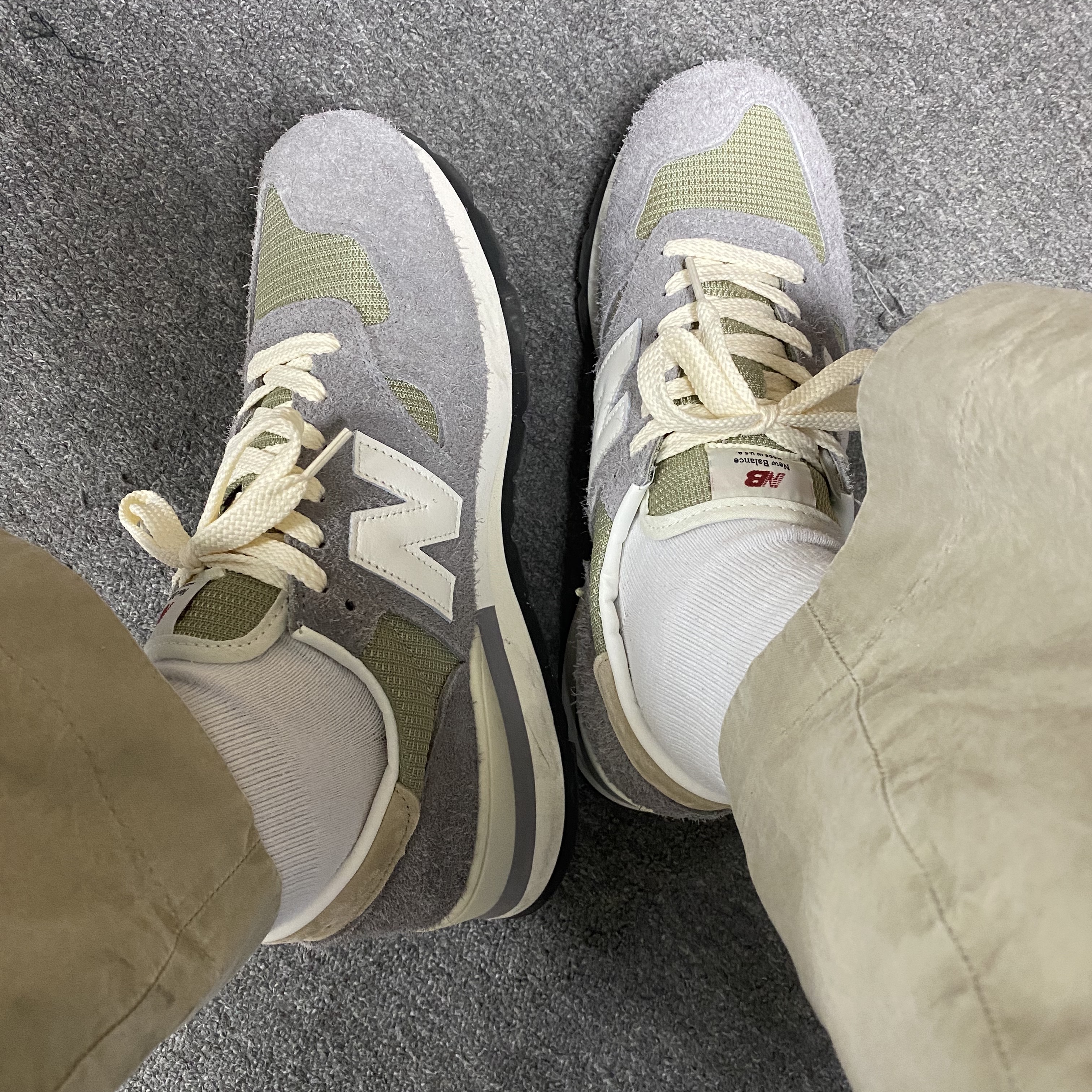 New Balance 990v1 Made in USA Marblehead Incense 착용 스타일