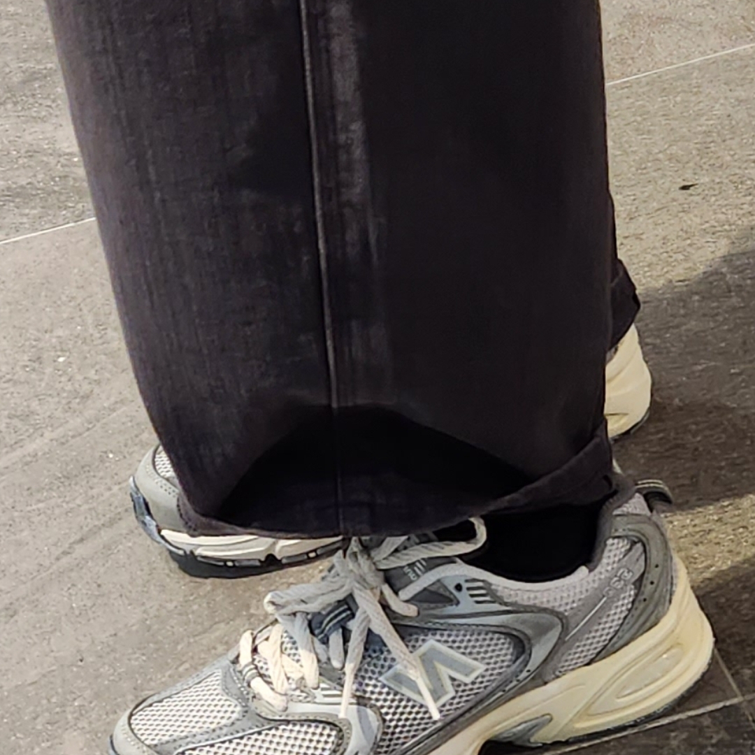 New Balance 530 Premium Vintage Grey Matter 착용 스타일 - 4