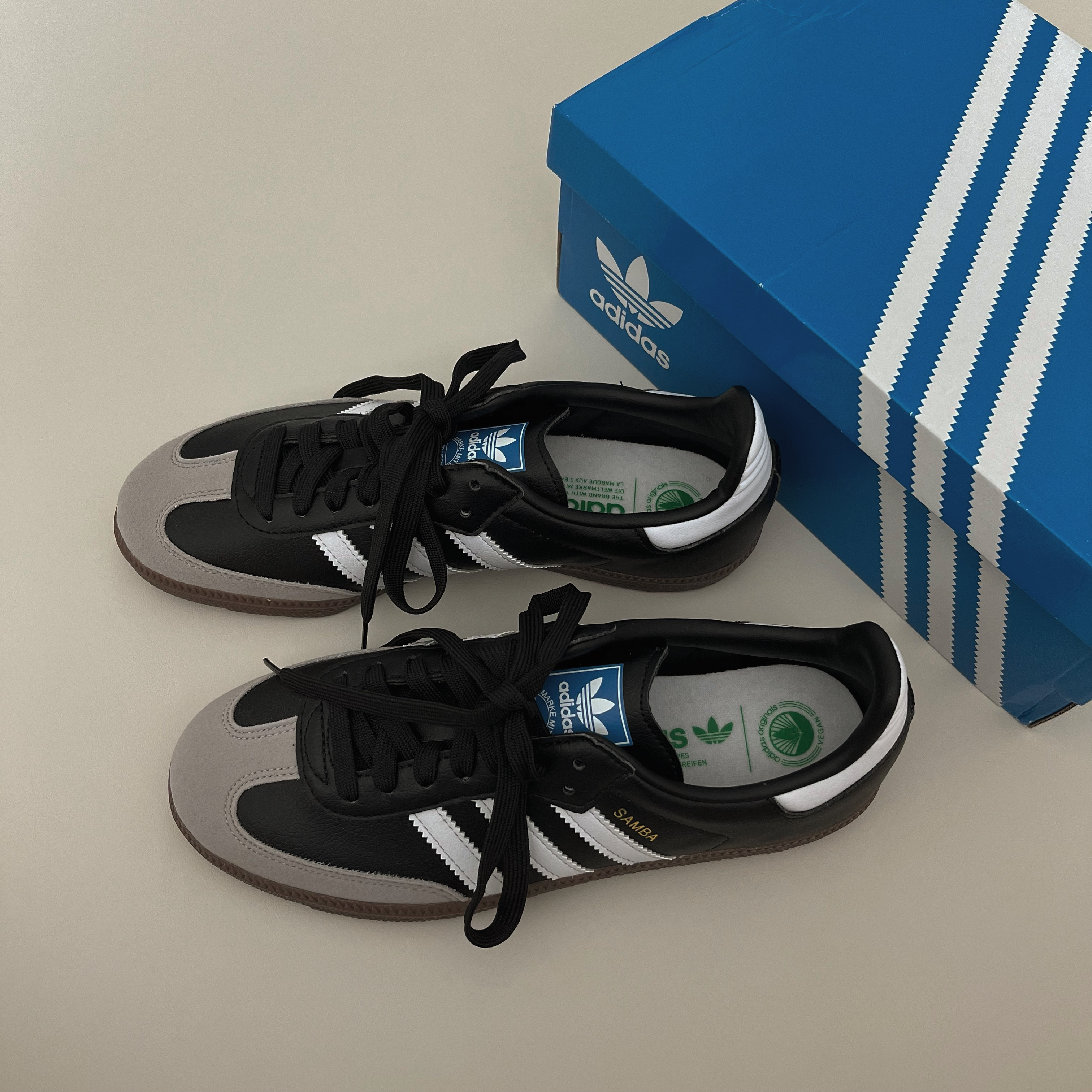 Adidas Samba Vegan Black White 착용 스타일