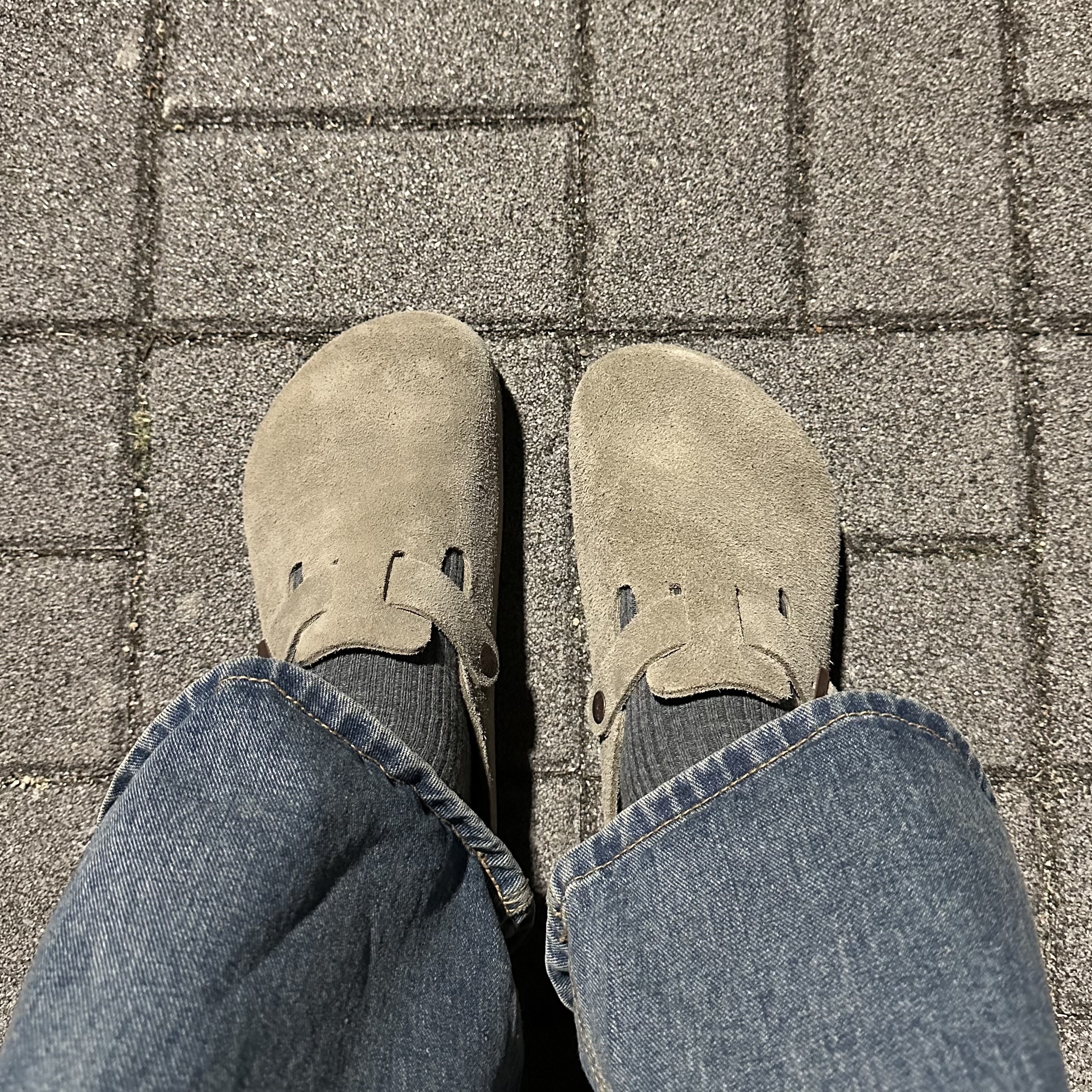 Birkenstock Boston Soft Footbed Taupe - Regular 착용 스타일 - 2