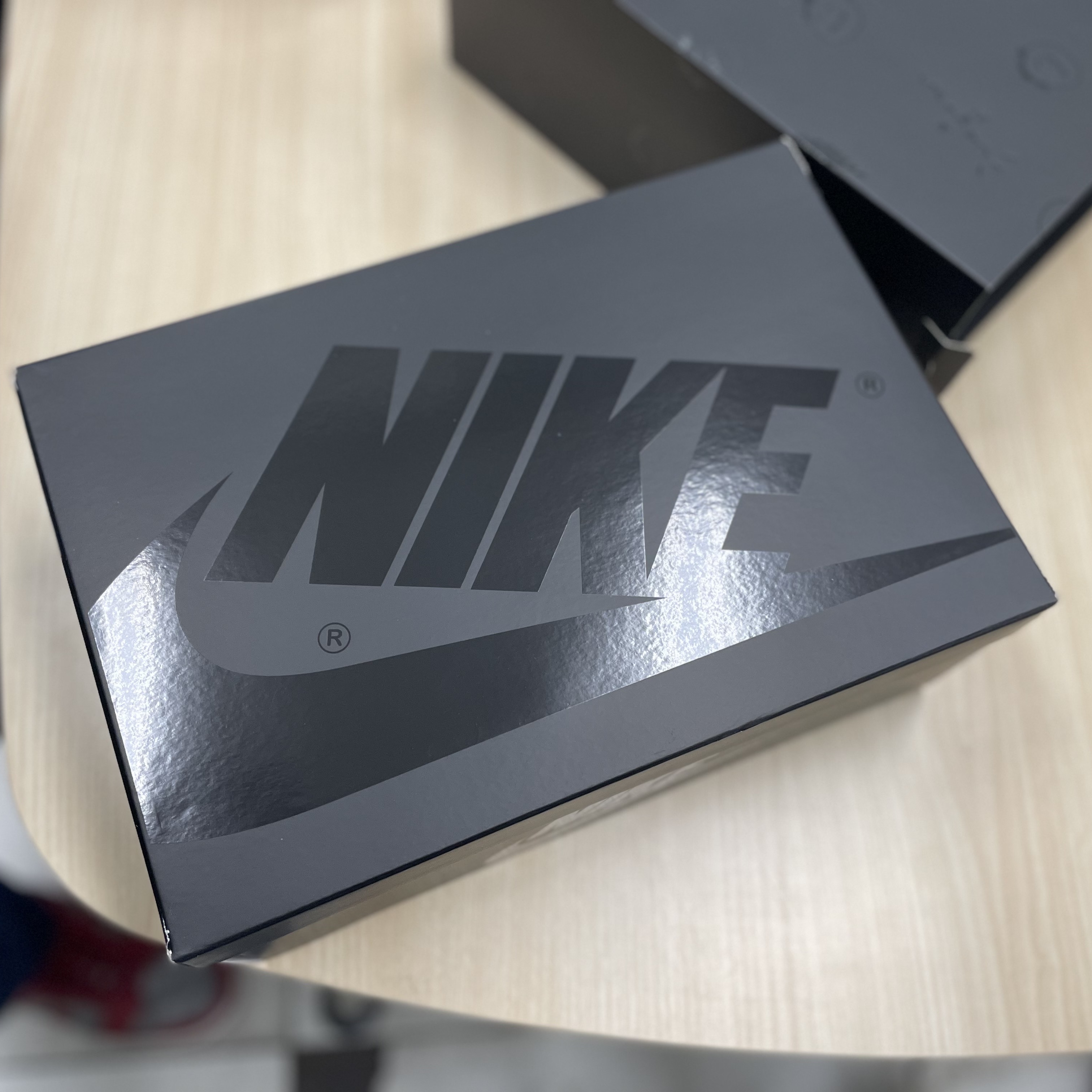 Jordan 1 x Travis Scott Retro Low OG SP Black Phantom 착용 스타일 - 2
