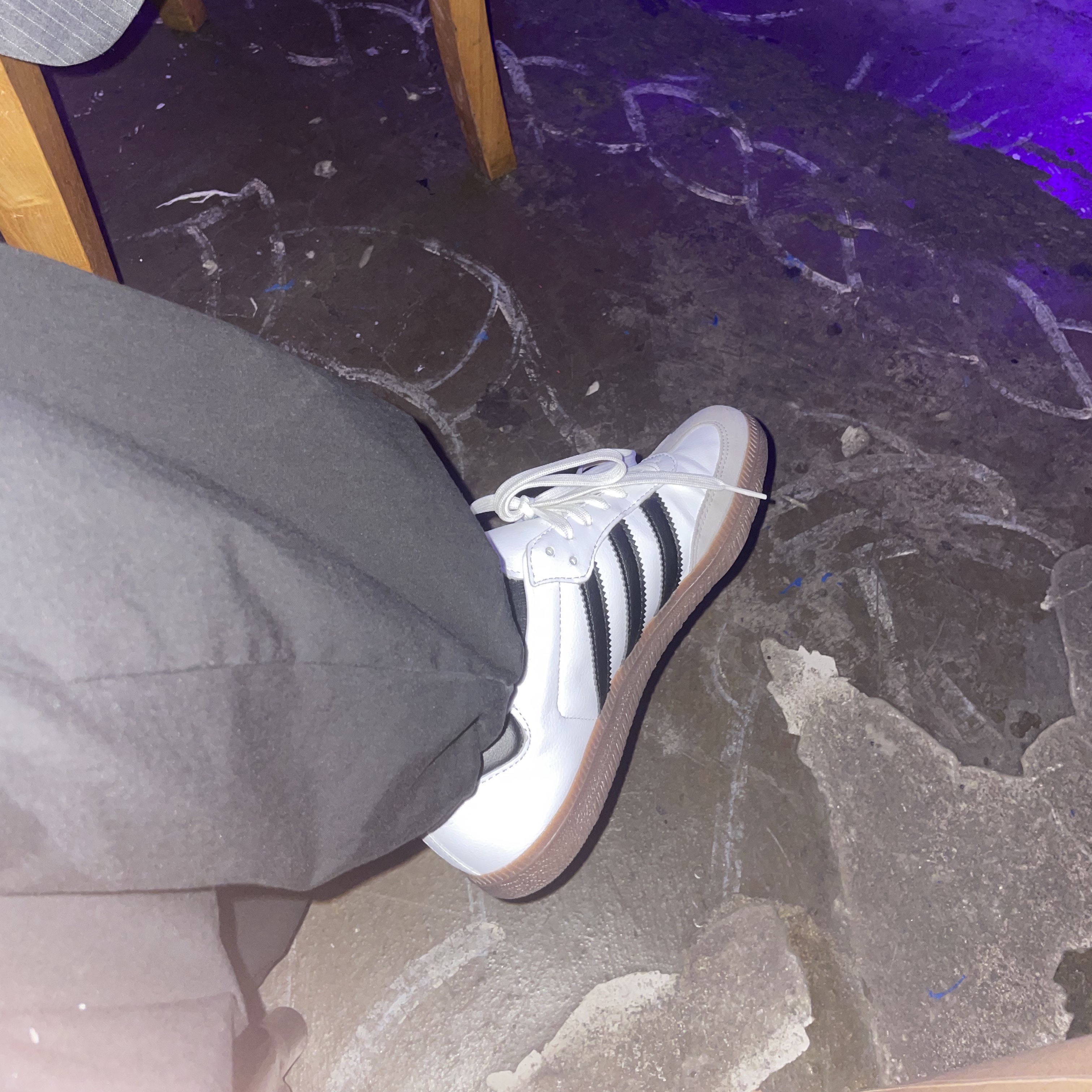 Adidas Samba Vegan White Black 착용 스타일 - 2