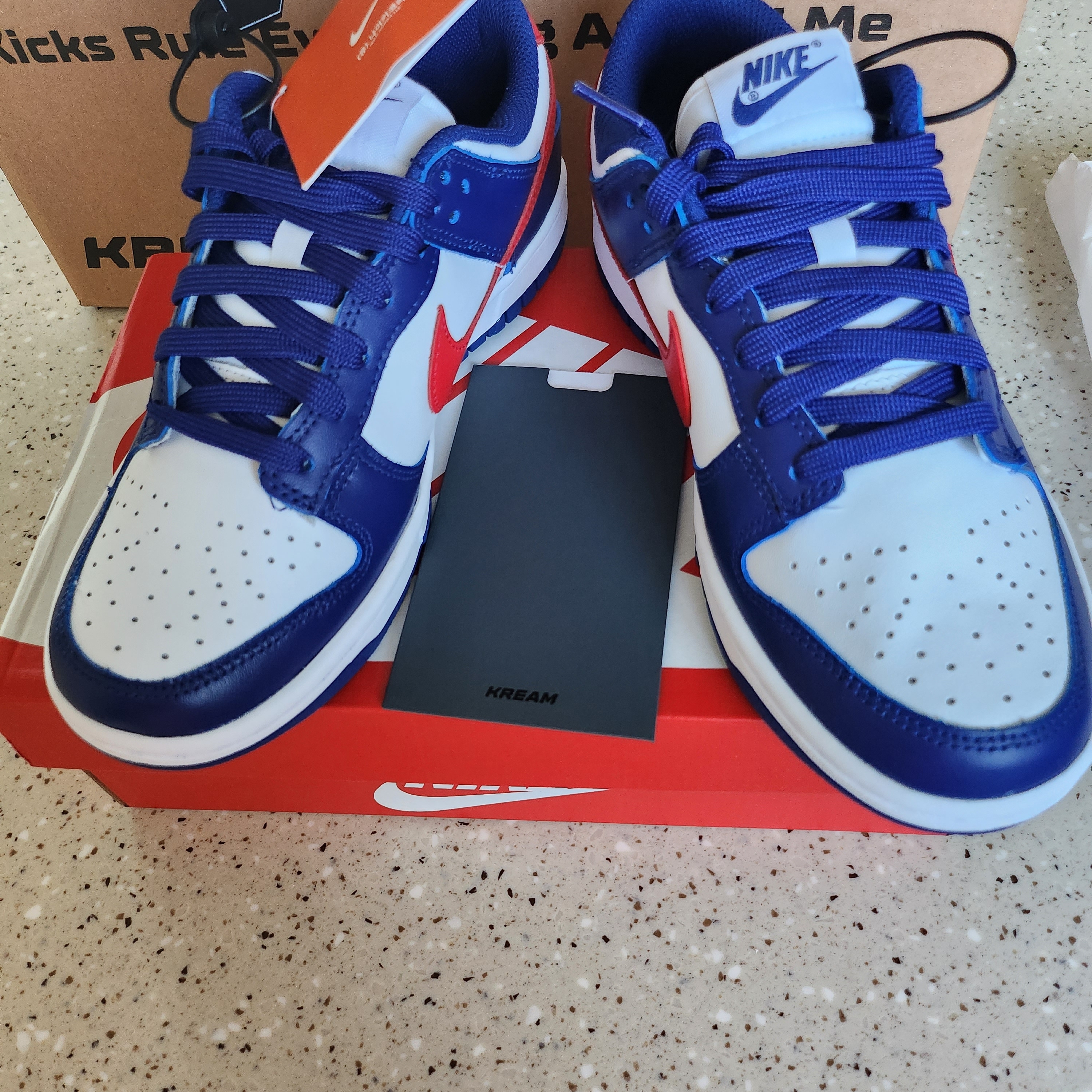 (W) Nike Dunk Low White and University Red 착용 스타일