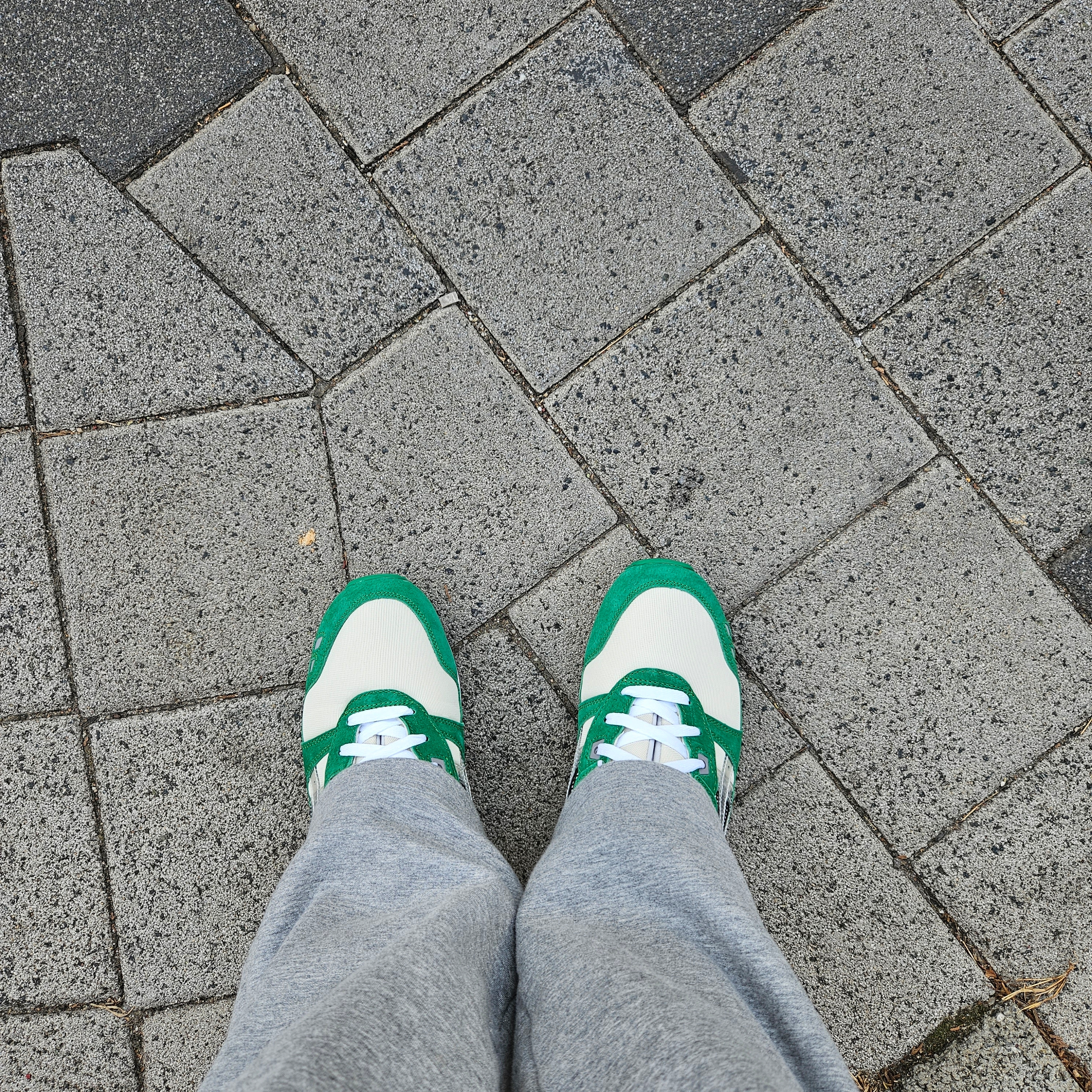 Asics x Awake NY Gel-Lyte III Green Tambourine 착용 스타일 - 1
