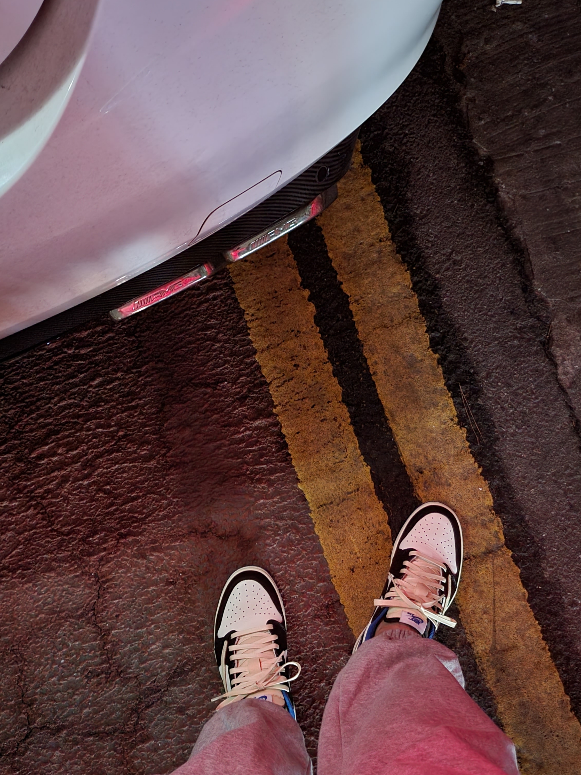 Jordan 1 x Travis Scott x Fragment Retro Low OG SP Military Blue 착용 스타일