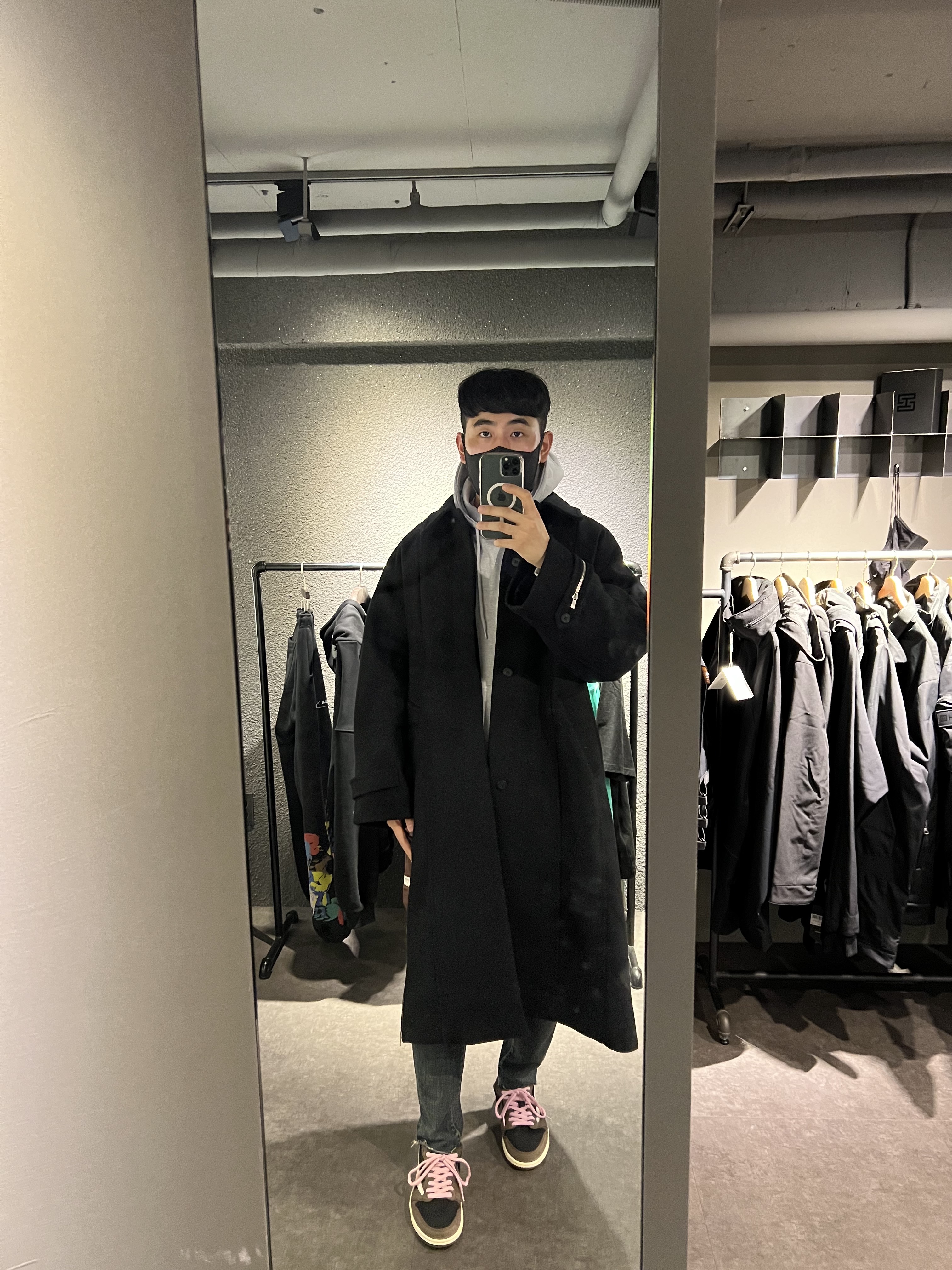 Palace Tri-Lenticular Hood Grey Marl - 22FW, Jordan 1 x Travis Scott Retro Low OG SP Mocha 착용 스타일