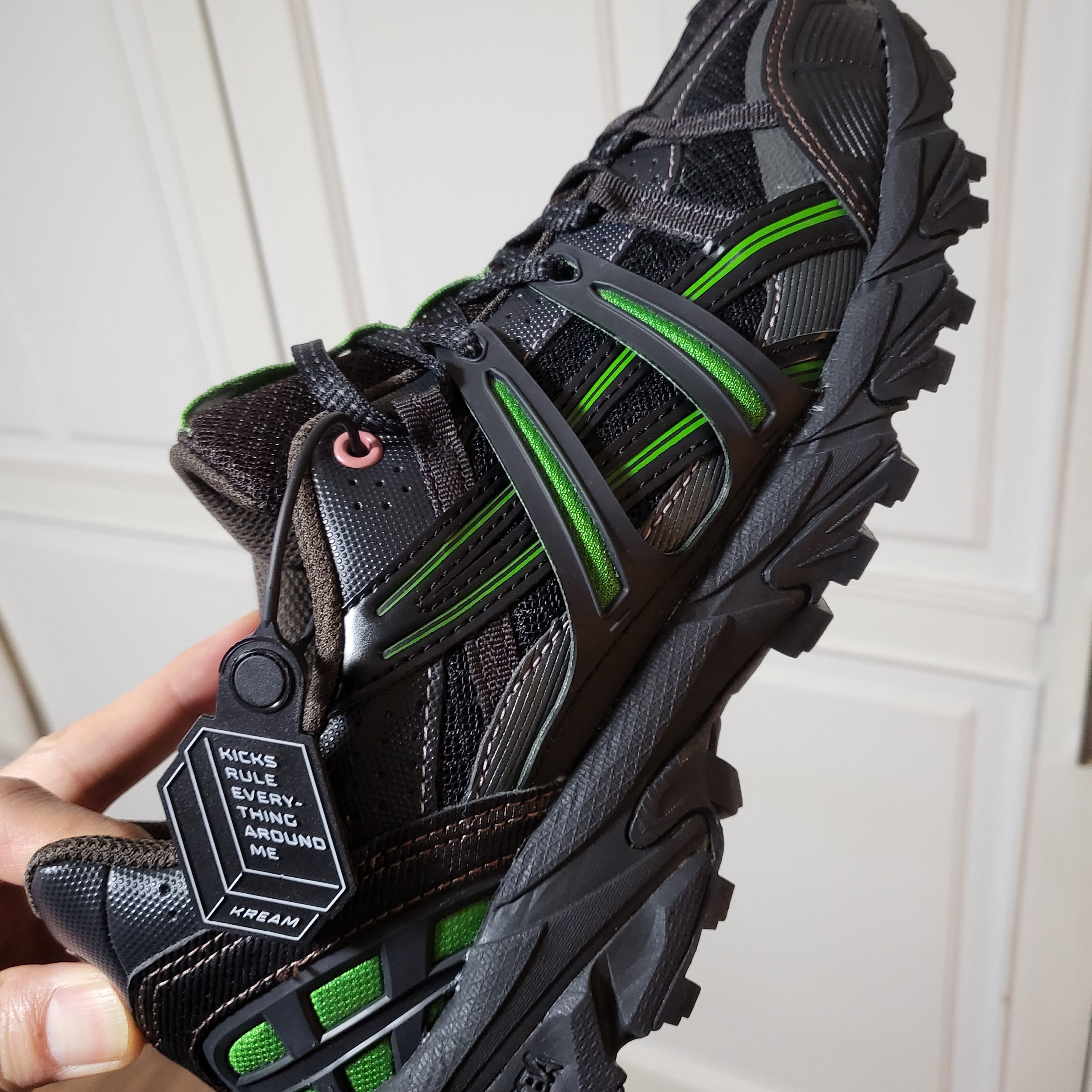 Asics x Andersson Bell Gel-Sonoma 15-50 Black Green 착용 스타일 - 1