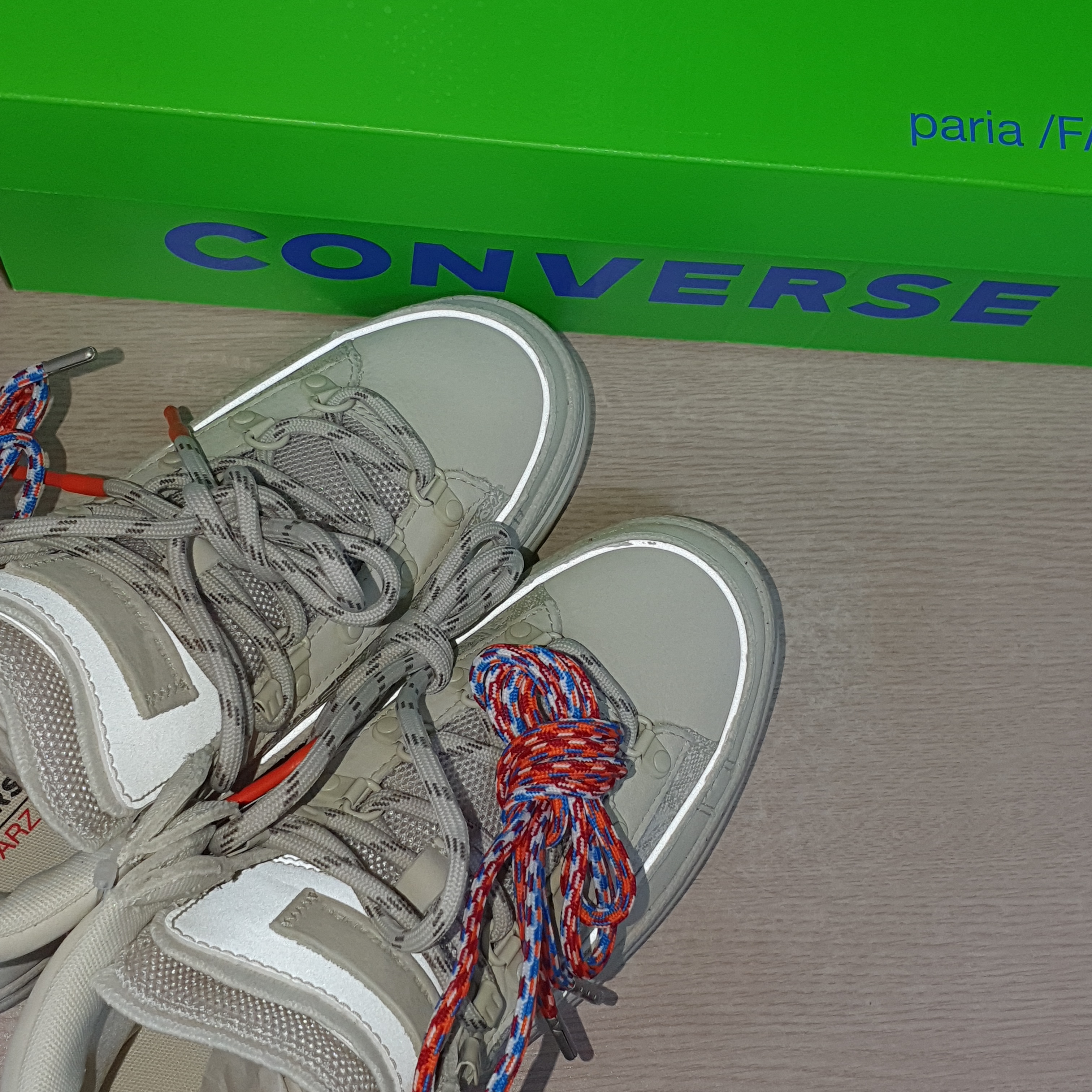 Converse x Paria Farzaneh Pro Leather X2 Hi Icicle 착용 스타일 - 3