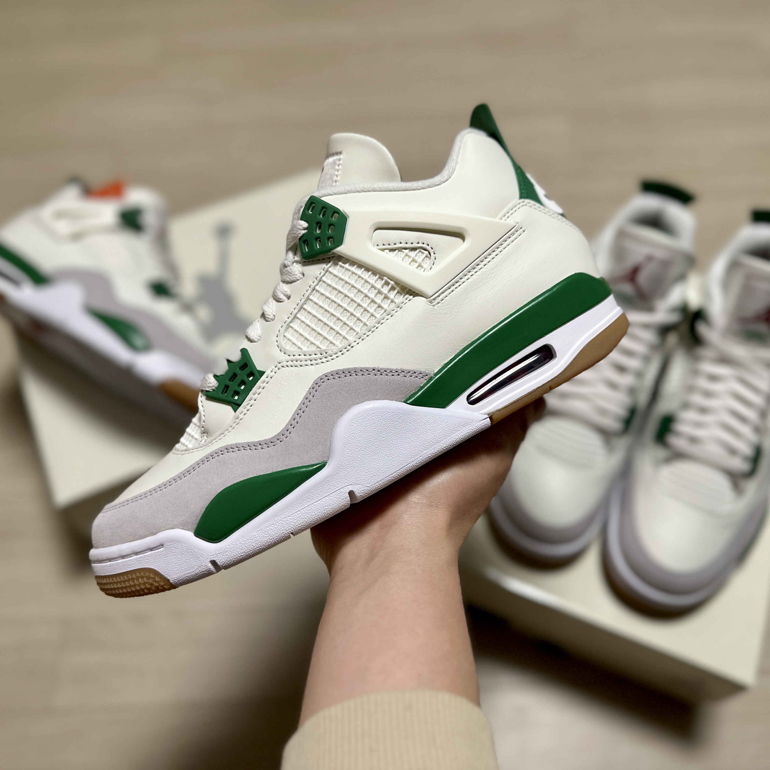 Jordan 4 x Nike SB Retro SP Pine Green 착용 스타일 - 2