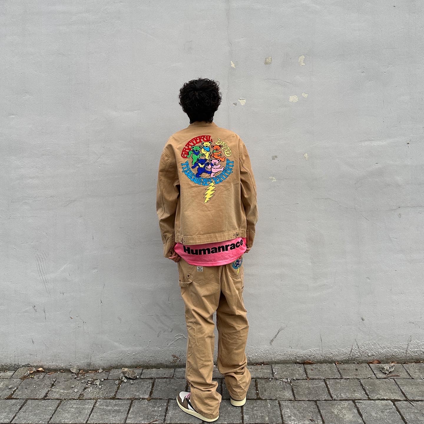 Jordan 1 x Travis Scott Retro High OG SP Mocha, Thisisneverthat x Grateful Dead Lightning Carpenter Pants Tan 착용 스타일 - 2