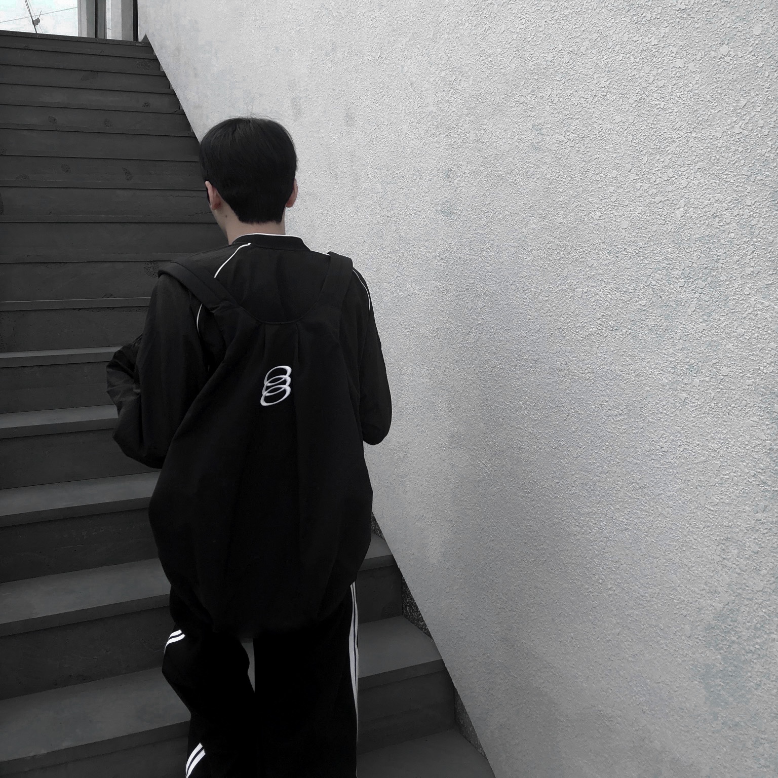 Hoka Bondi 7 Black - Wide 착용 스타일 - 3