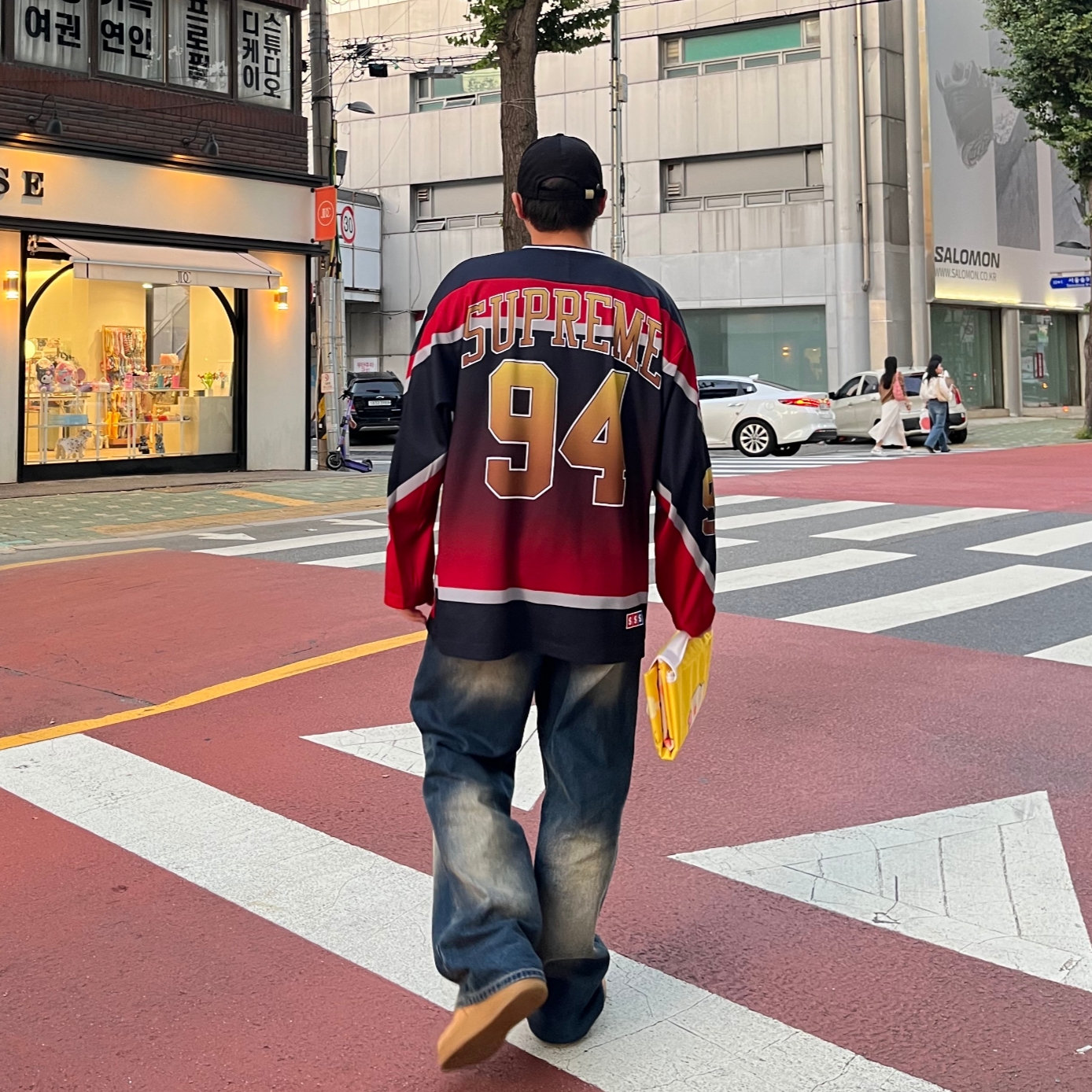 Nike x Supreme Air Force 1 Low Flax, Supreme Bones Hockey Jersey Multicolor - 23FW 착용 스타일 - 2