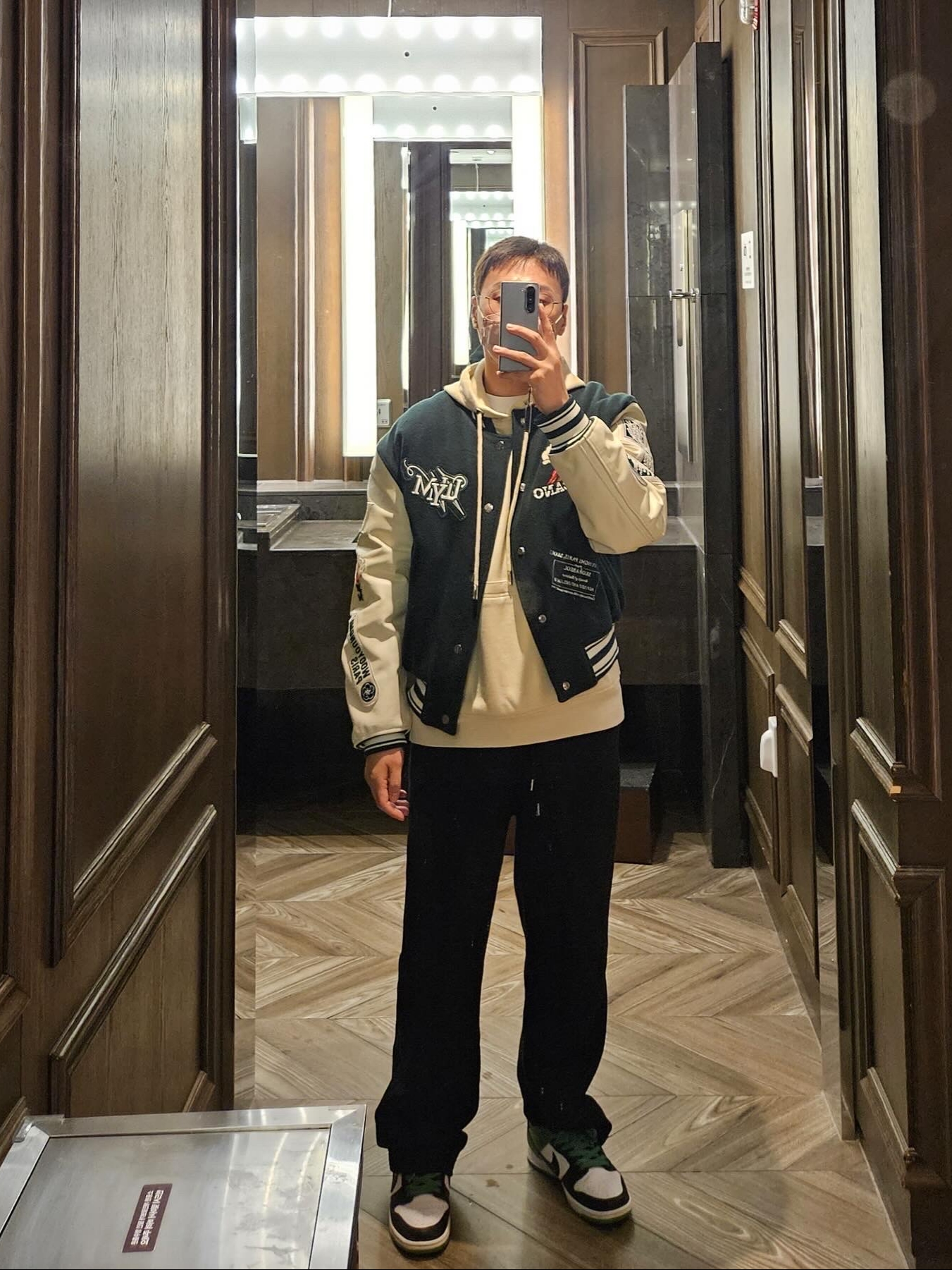 Wooyoungmi Volcano Varsity Jacket Green - 23FW, Wooyoungmi Flower Print Hoodie Ivory - 23SS 착용 스타일 - 5