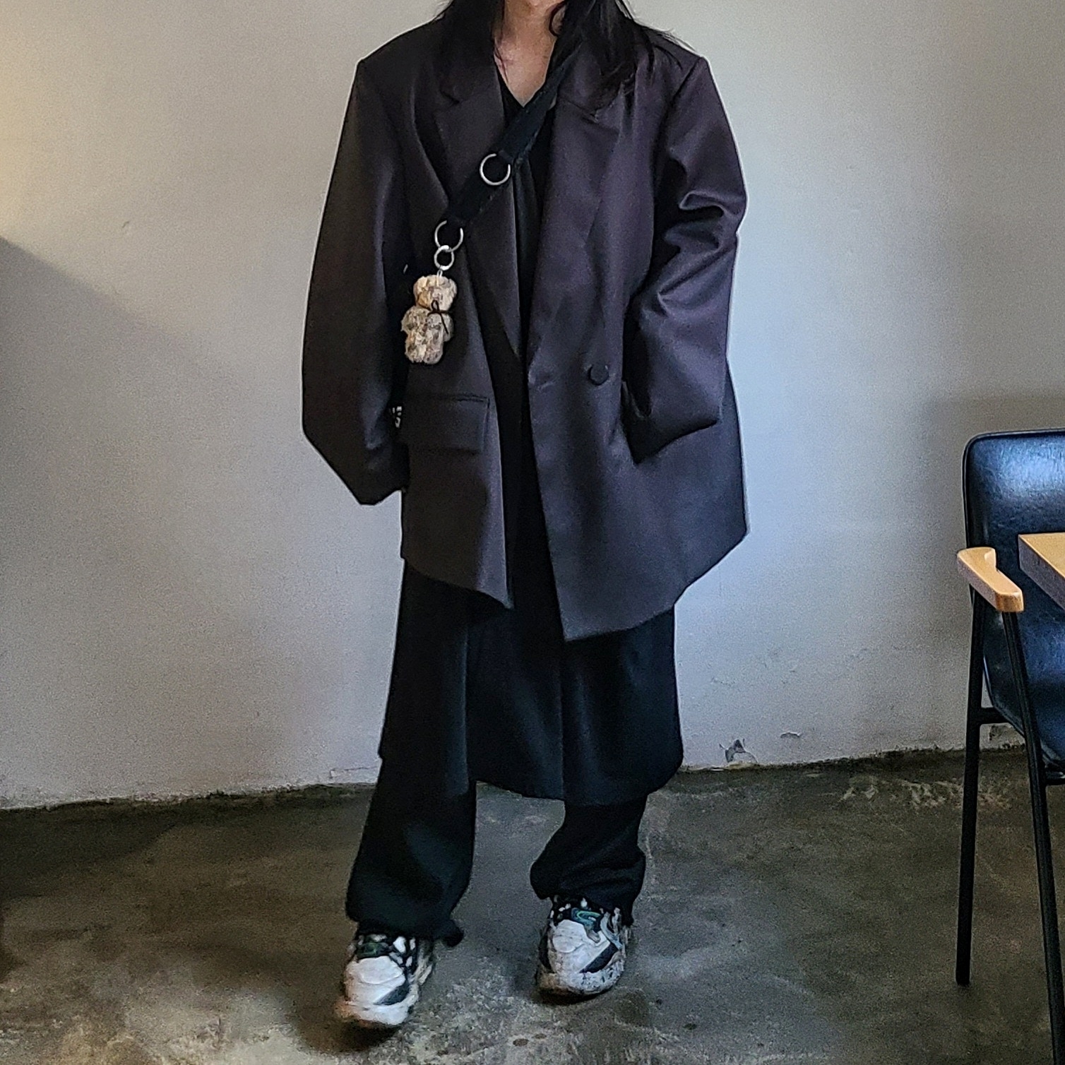 Maison Margiela Fusion Low Top Sneakers Black White Red 착용 스타일 - 1