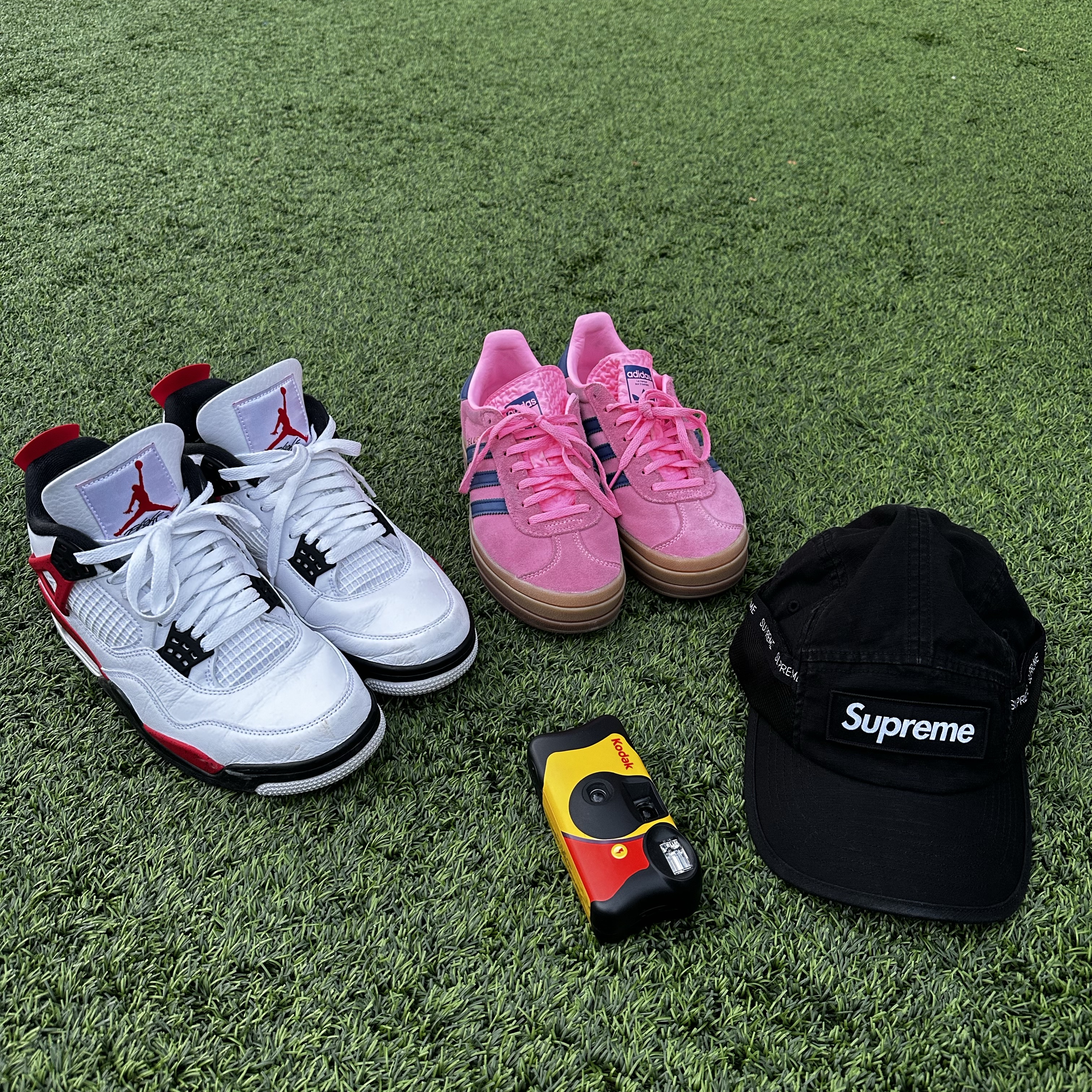 Supreme Mesh Pocket Camp Cap Black - 23FW, Supreme Small Box Zip Up Hooded Sweatshirt Black - 23FW 착용 스타일 - 2