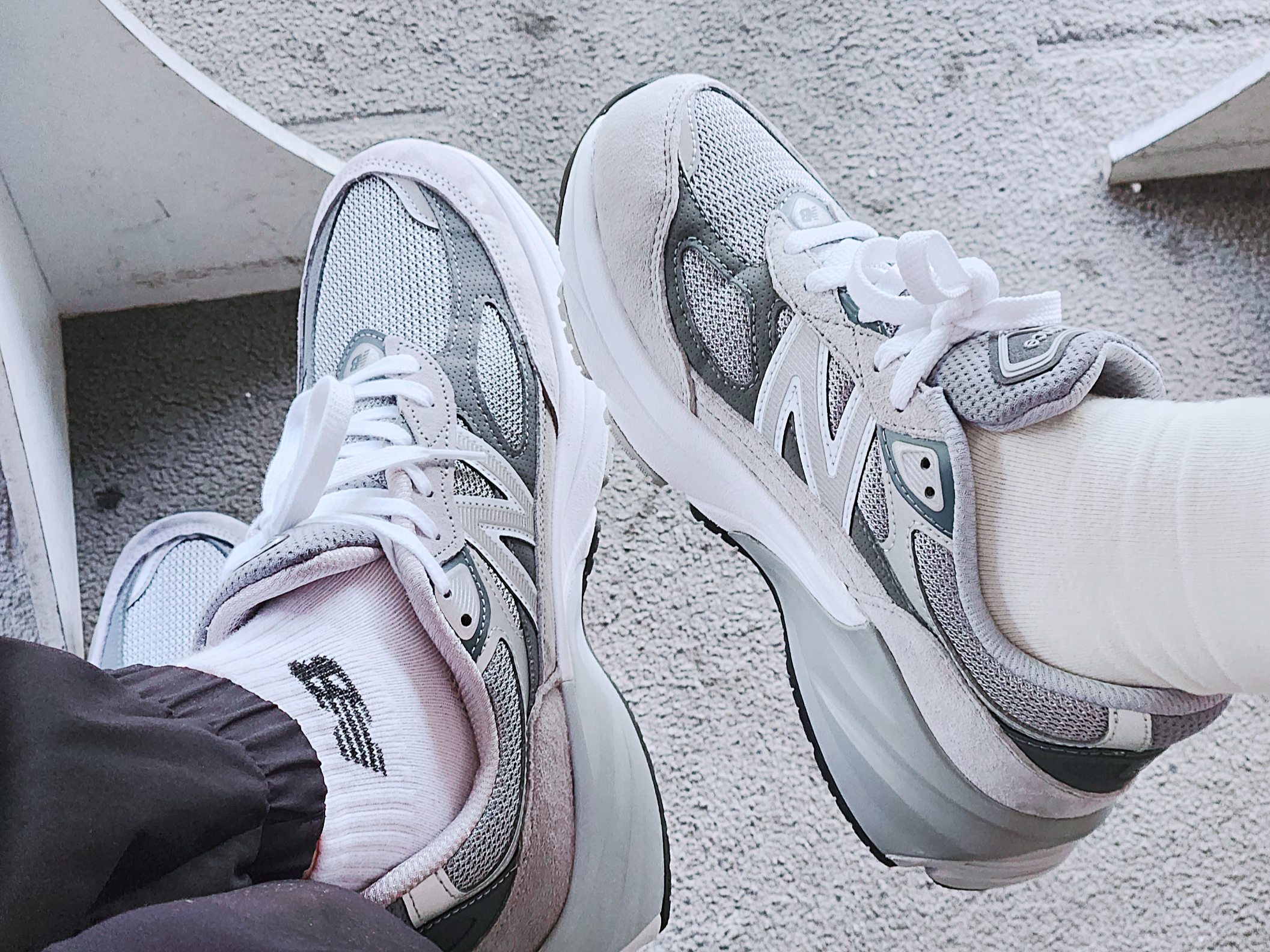 (GS) New Balance 990v6 Gray - M Medium, New Balance 990v6 Made in USA Grey - D Standard 착용 스타일