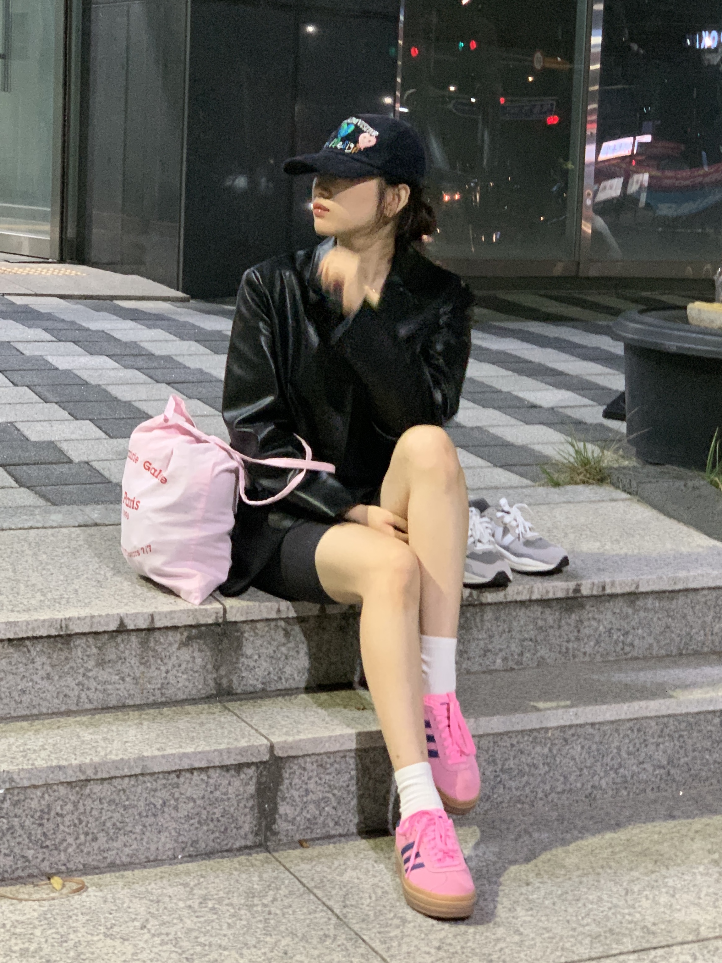 (W) Adidas Gazelle Bold Pink Glow Victory Blue, The Museum Visitor Globy & Lovey Ballcap Navy - 23PS 착용 스타일