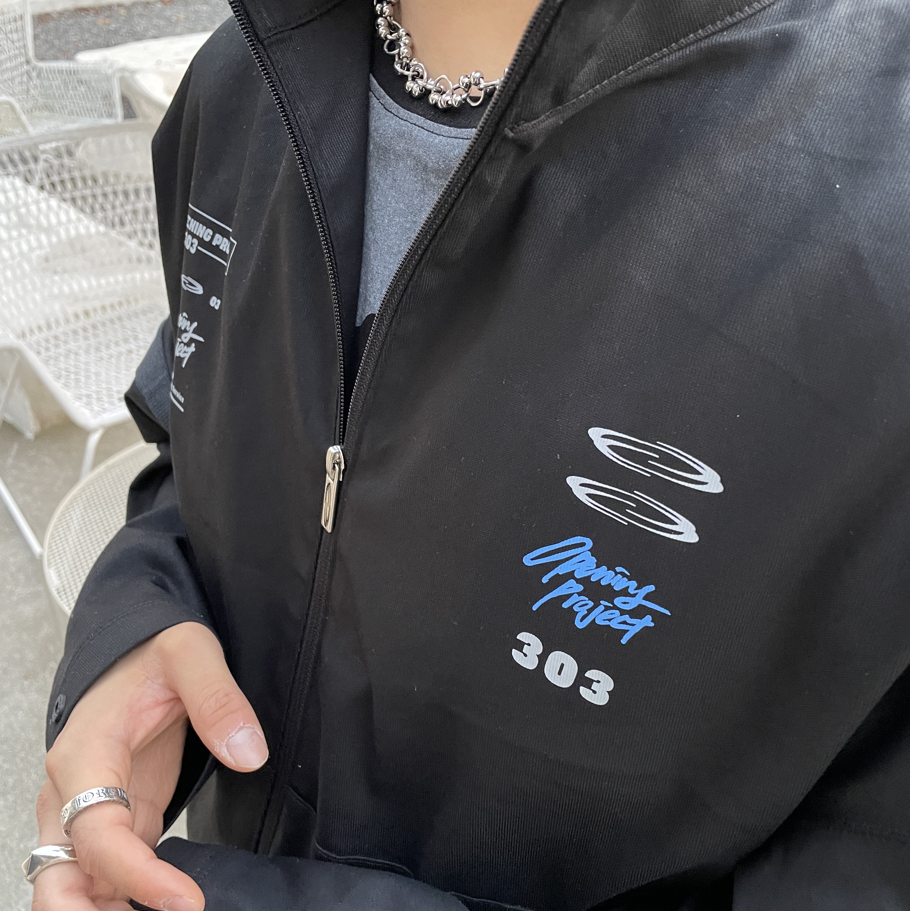 Opening Project 303 Cropped Jacket Black, ETCE Fadeout Cap Black 착용 스타일 - 5