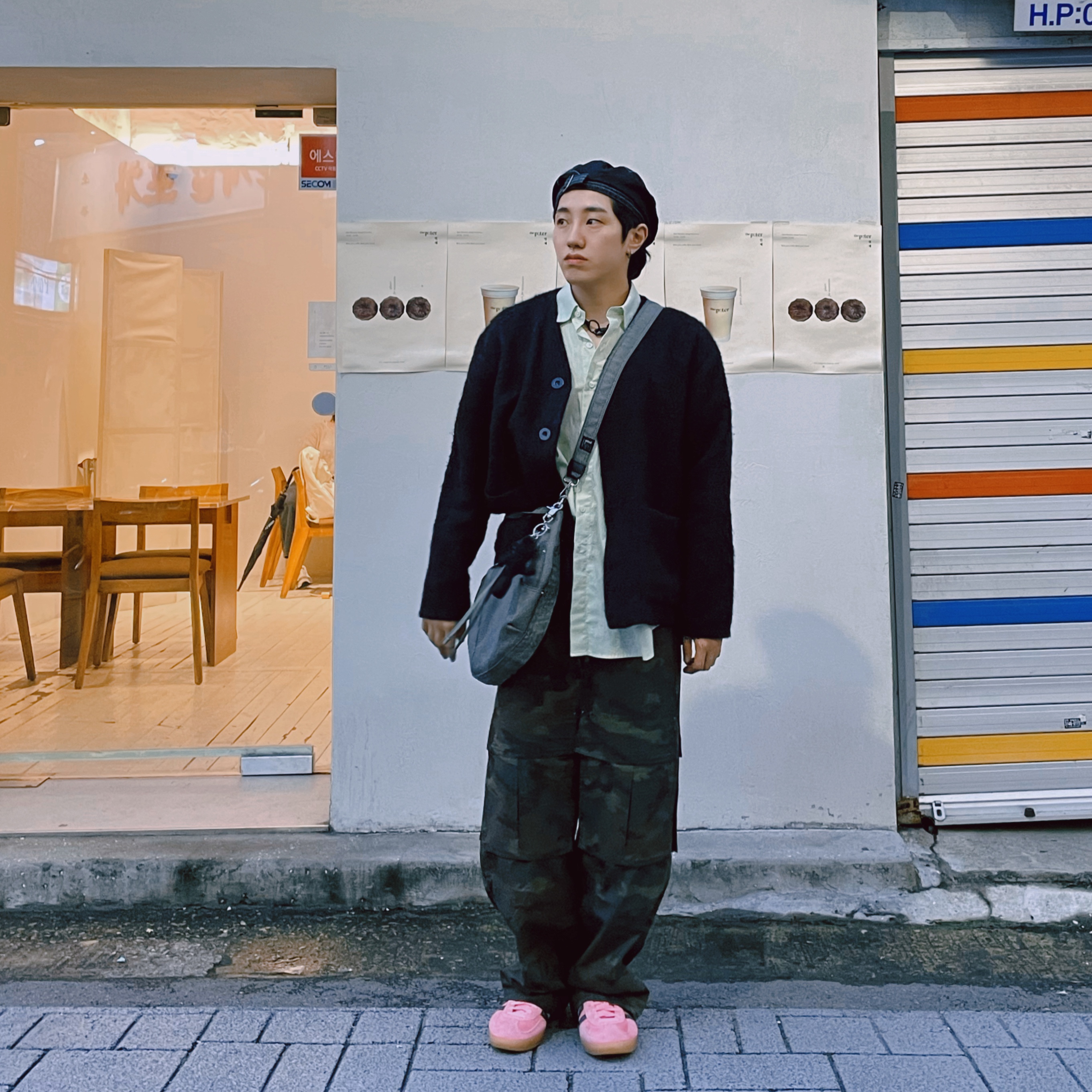 Our Legacy Cardigan Mohair Black, (W) Adidas Gazelle Indoor Bliss Pink 착용 스타일 - 1