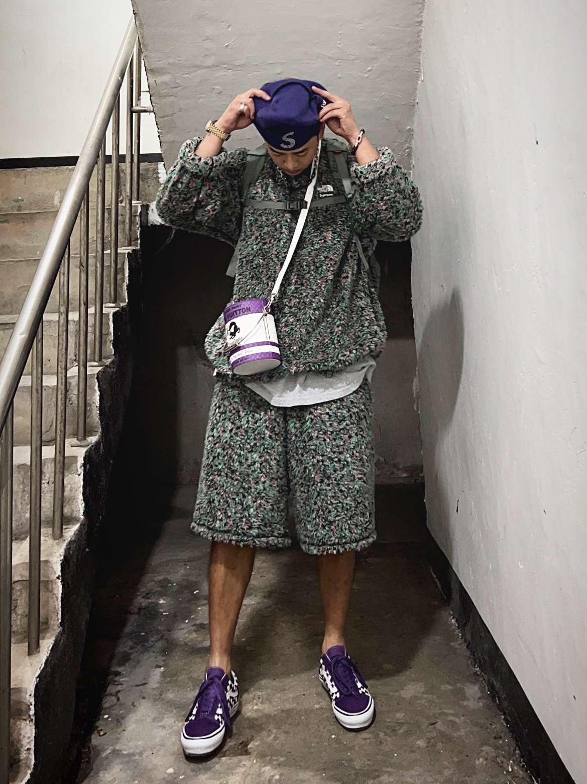 Supreme New Era Swarovski S Logo Beanie Purple - 21SS, Vans x Supreme x Swarovski Old Skool Purple 착용 스타일 - 5