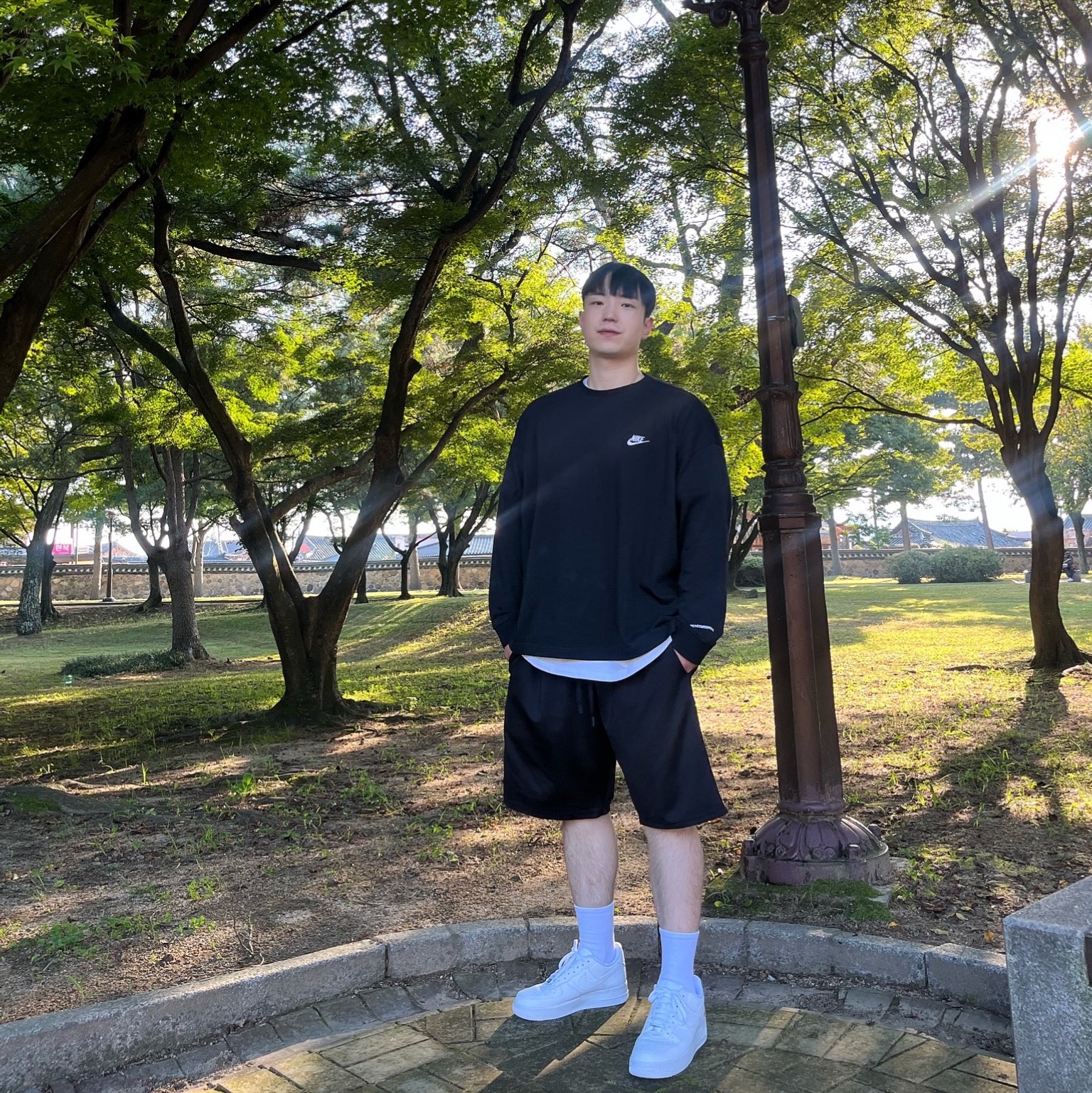 Nike x Peaceminusone LS T-Shirt Black (DR0098-010), Nike x Supreme Air Force 1 Low White 착용 스타일 - 2