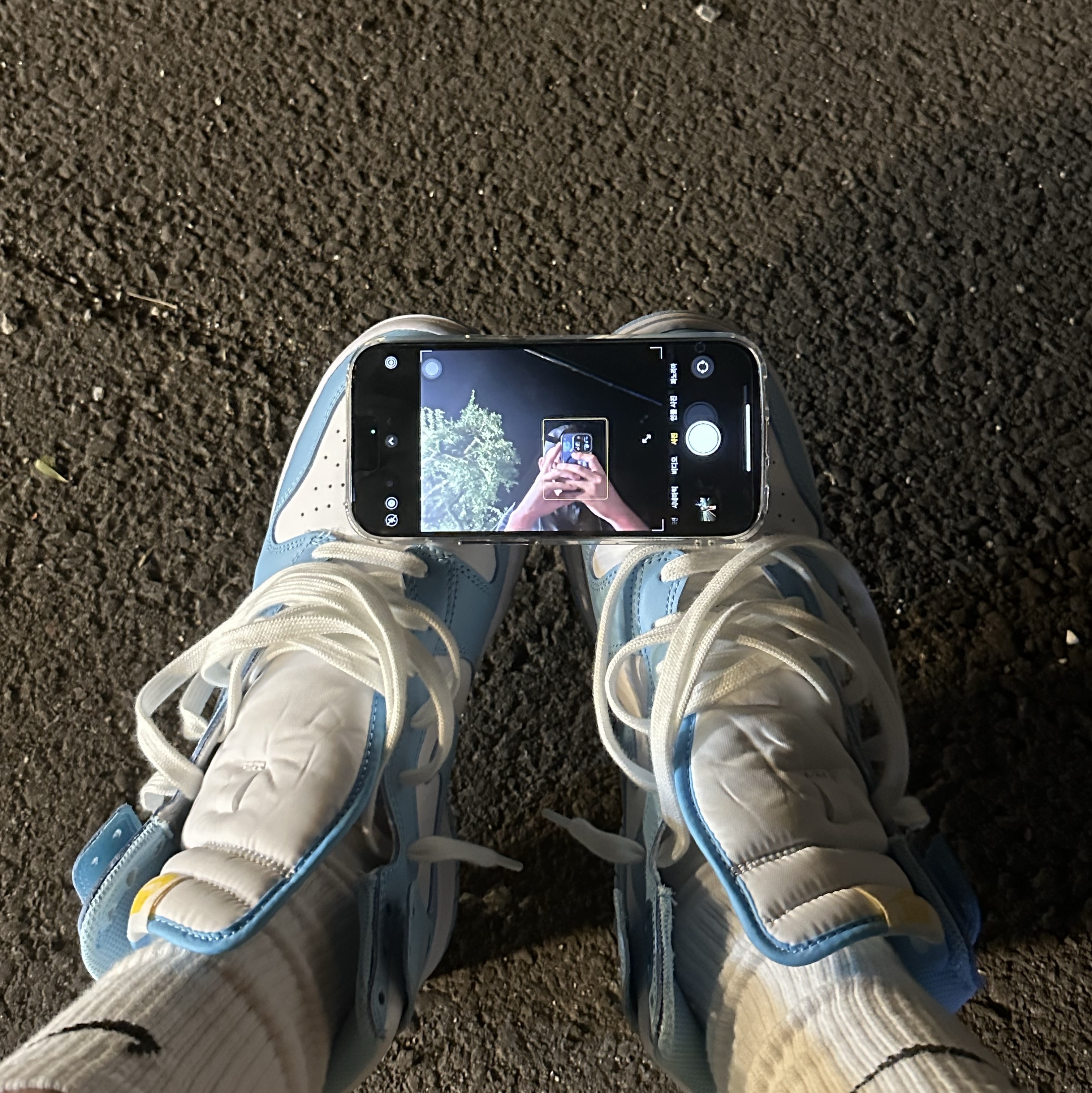 Nike Dunk High Retro Blue Chill 착용 스타일