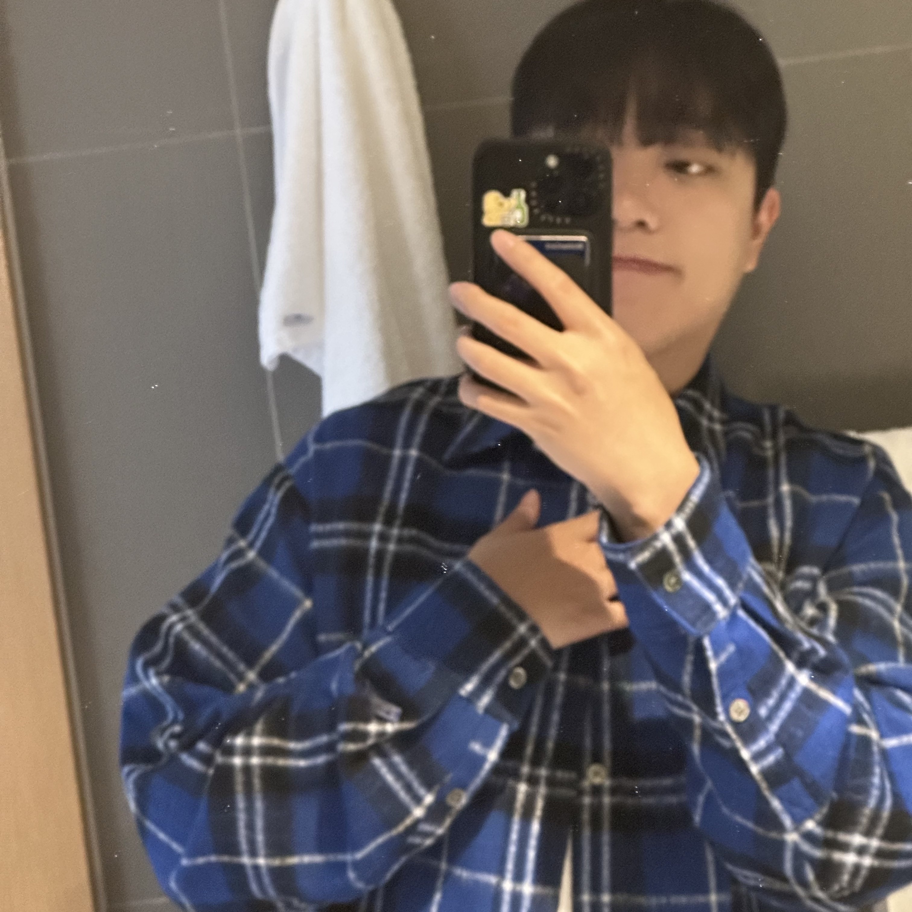 Ader Error Roa Shirt Z-Blue 착용 스타일 - 2