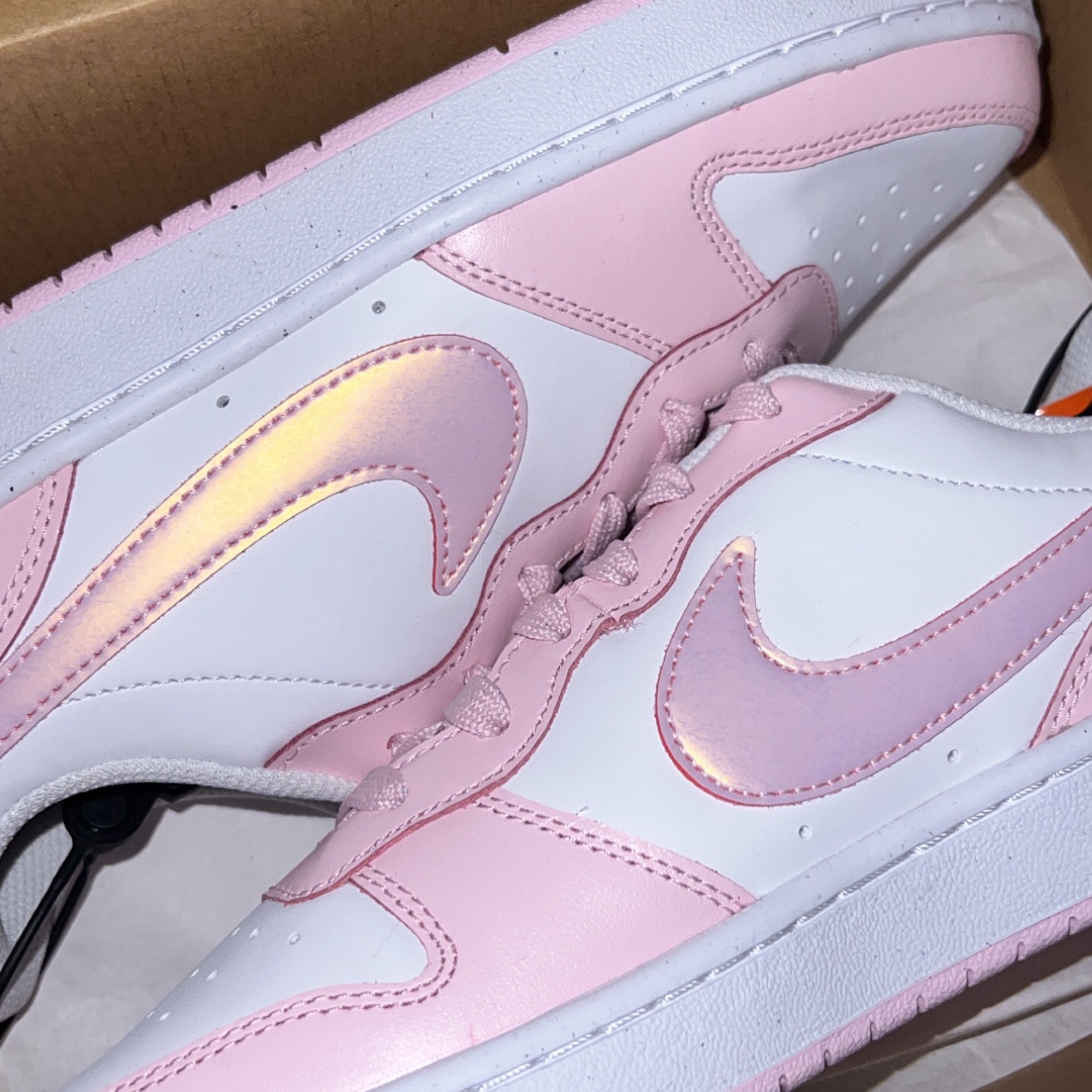 (GS) Nike Court Borough 2 SE White Pink Foam 착용 스타일