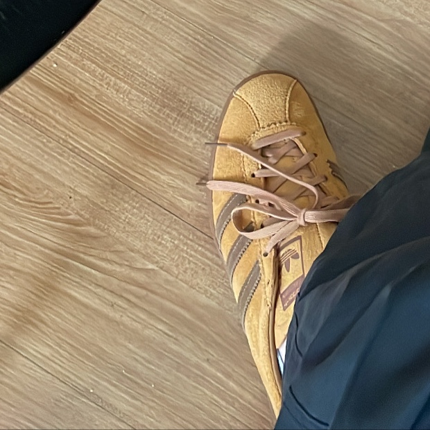 Adidas Tobacco Gruen Mesa Brown Desert 착용 스타일 - 3