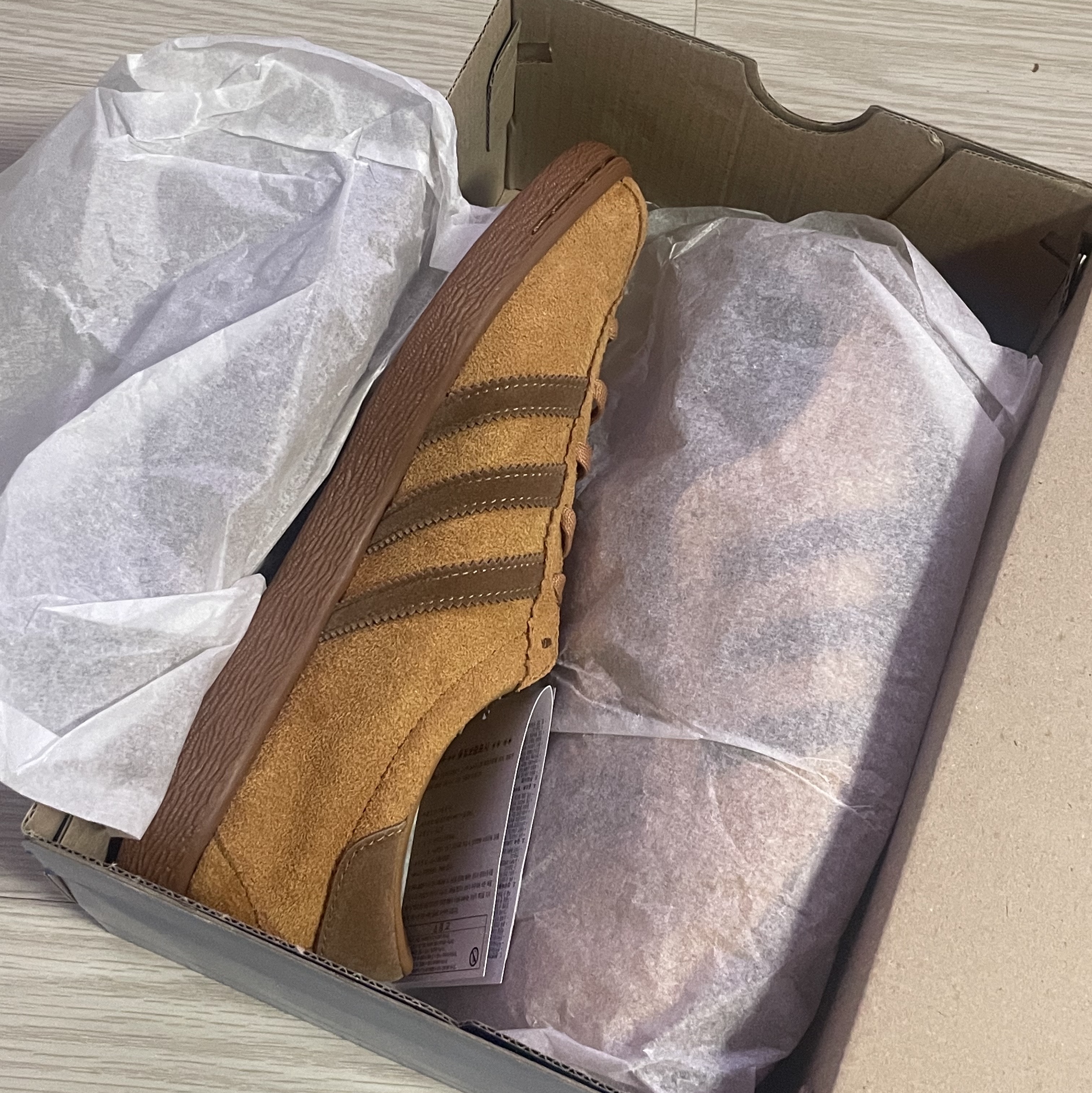 Adidas Tobacco Gruen Mesa Brown Desert 착용 스타일 - 1