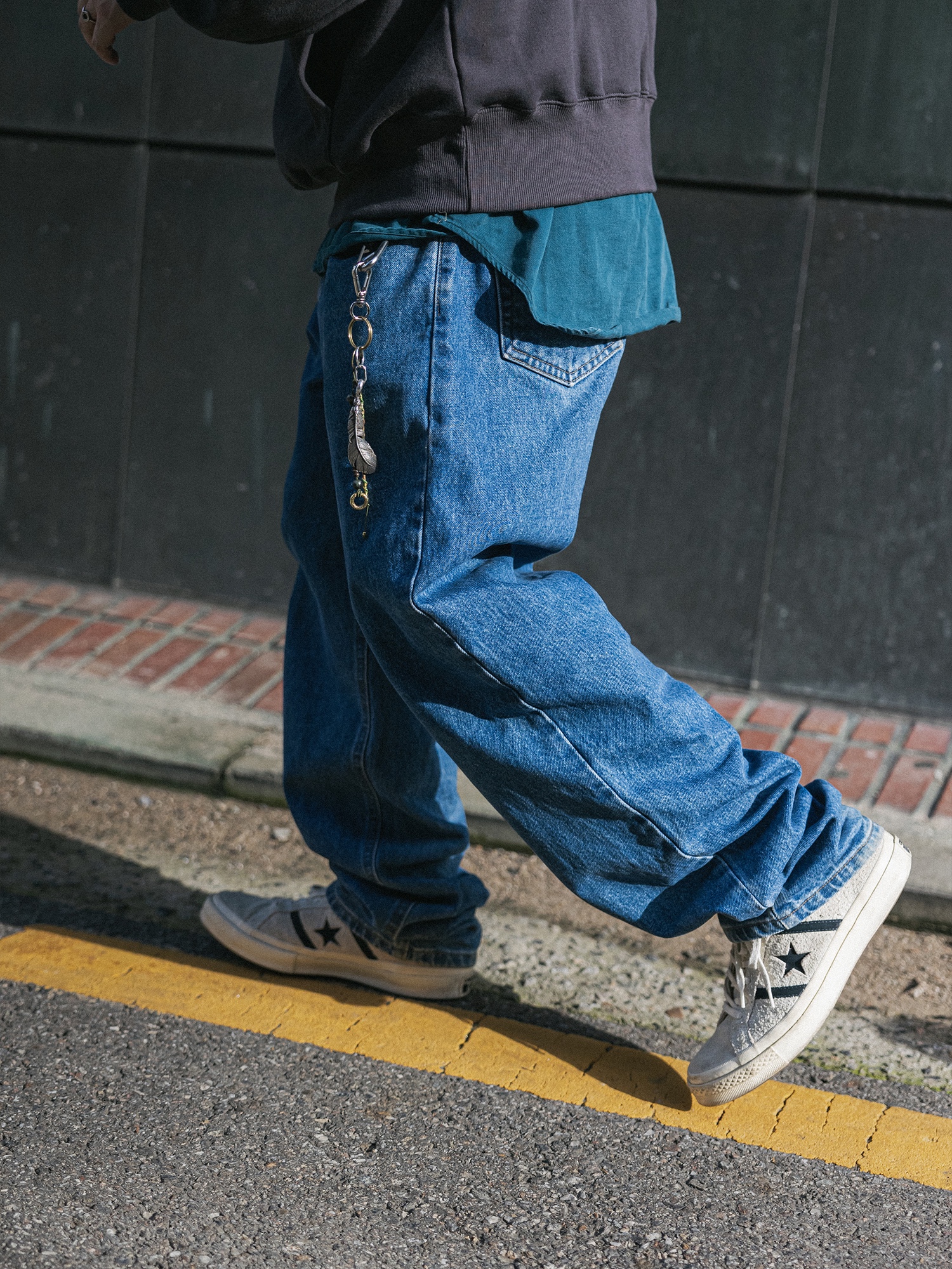 Converse Material Block One Star Academy Chambray Blue 착용 스타일 - 5