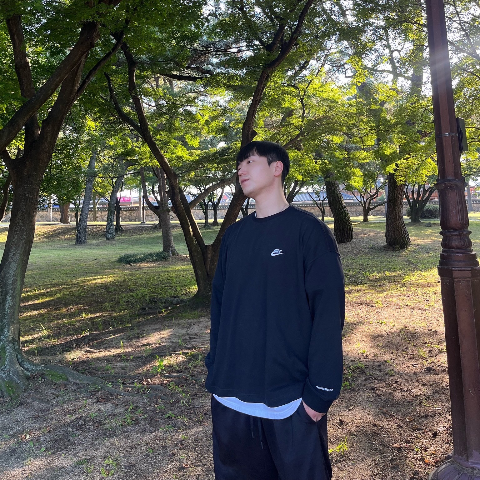 Nike x Peaceminusone LS T-Shirt Black (DR0098-010), Nike x Supreme Air Force 1 Low White 착용 스타일 - 3