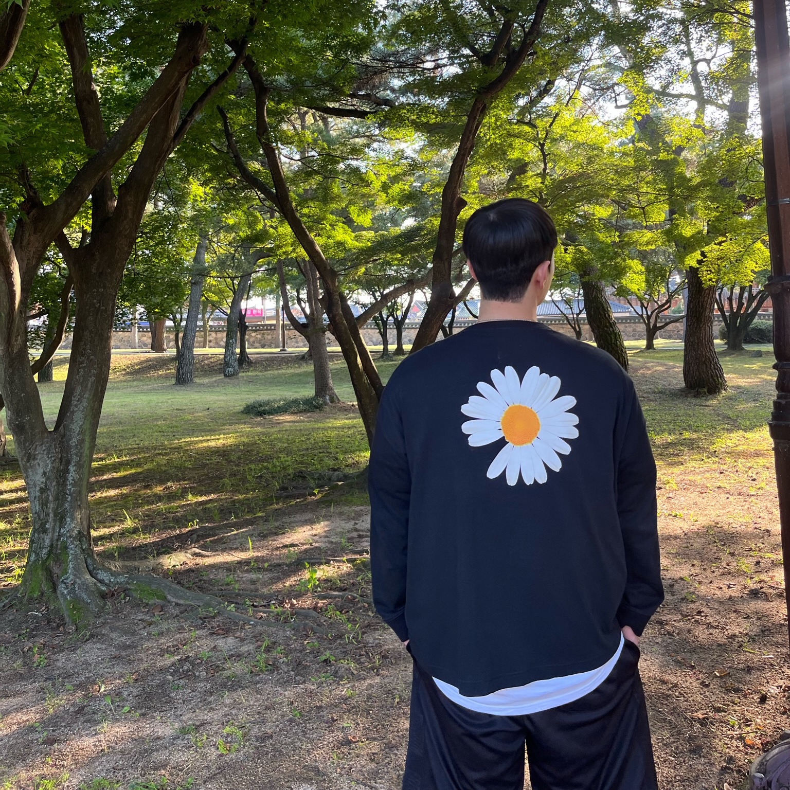 Nike x Peaceminusone LS T-Shirt Black (DR0098-010), Nike x Supreme Air Force 1 Low White 착용 스타일 - 4