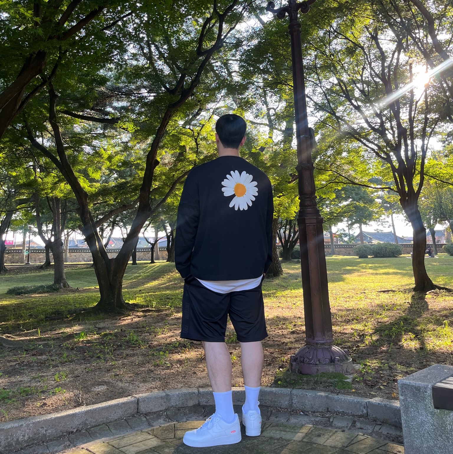 Nike x Peaceminusone LS T-Shirt Black (DR0098-010), Nike x Supreme Air Force 1 Low White 착용 스타일 - 1