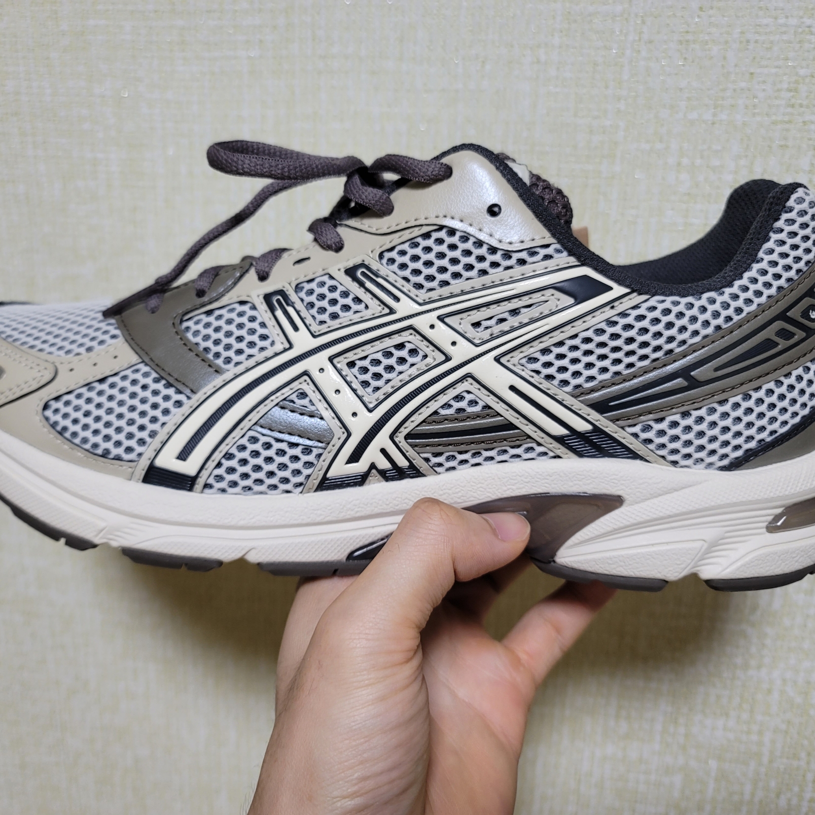 Asics Gel-1130 Birch Dark Taupe - Korea Exclusive 착용 스타일