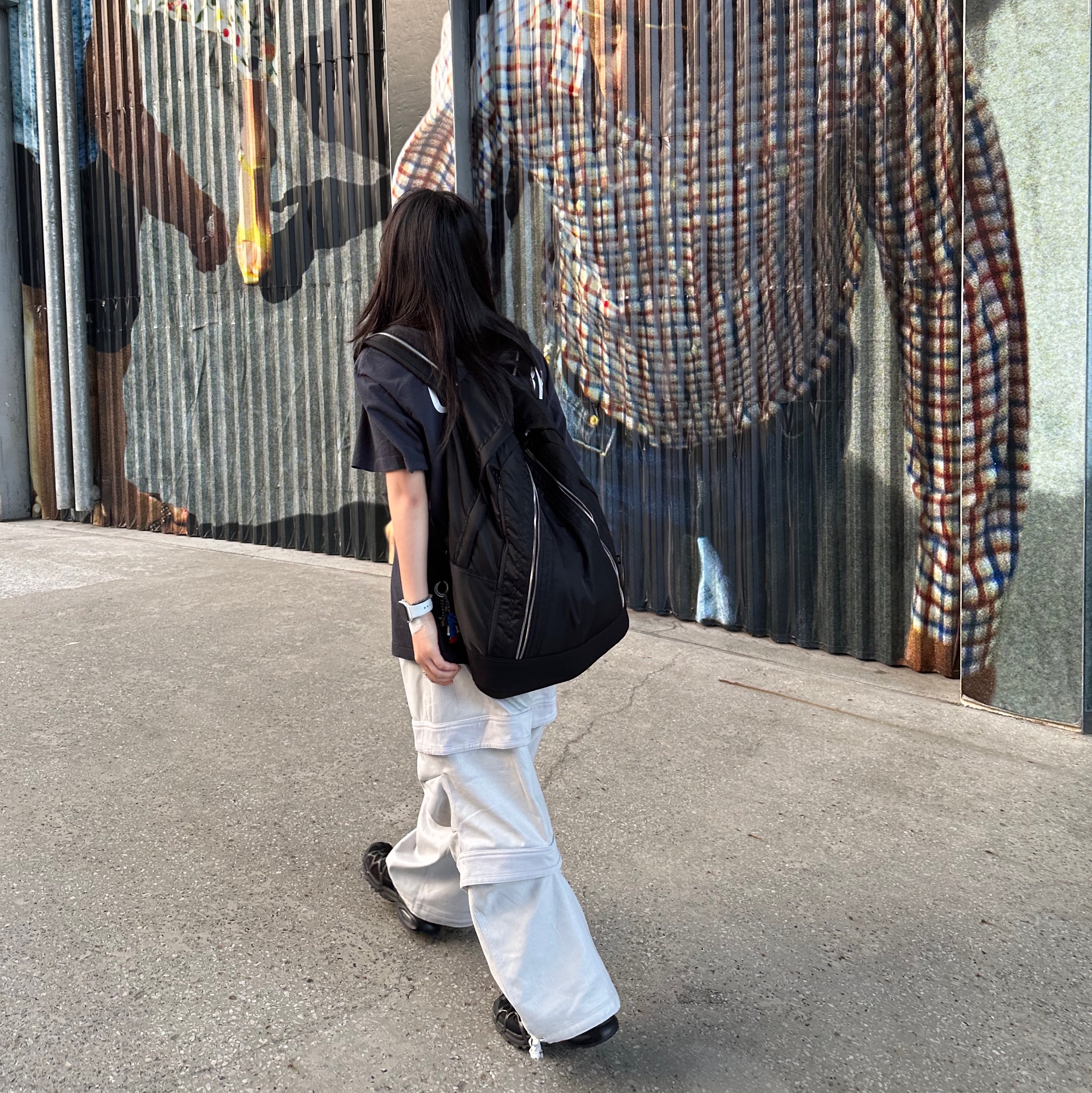 Gallery Dept. Souvenir T-Shirt Black, Farfromwhat Far Zipper Ripstop Backpack Black 착용 스타일 - 1