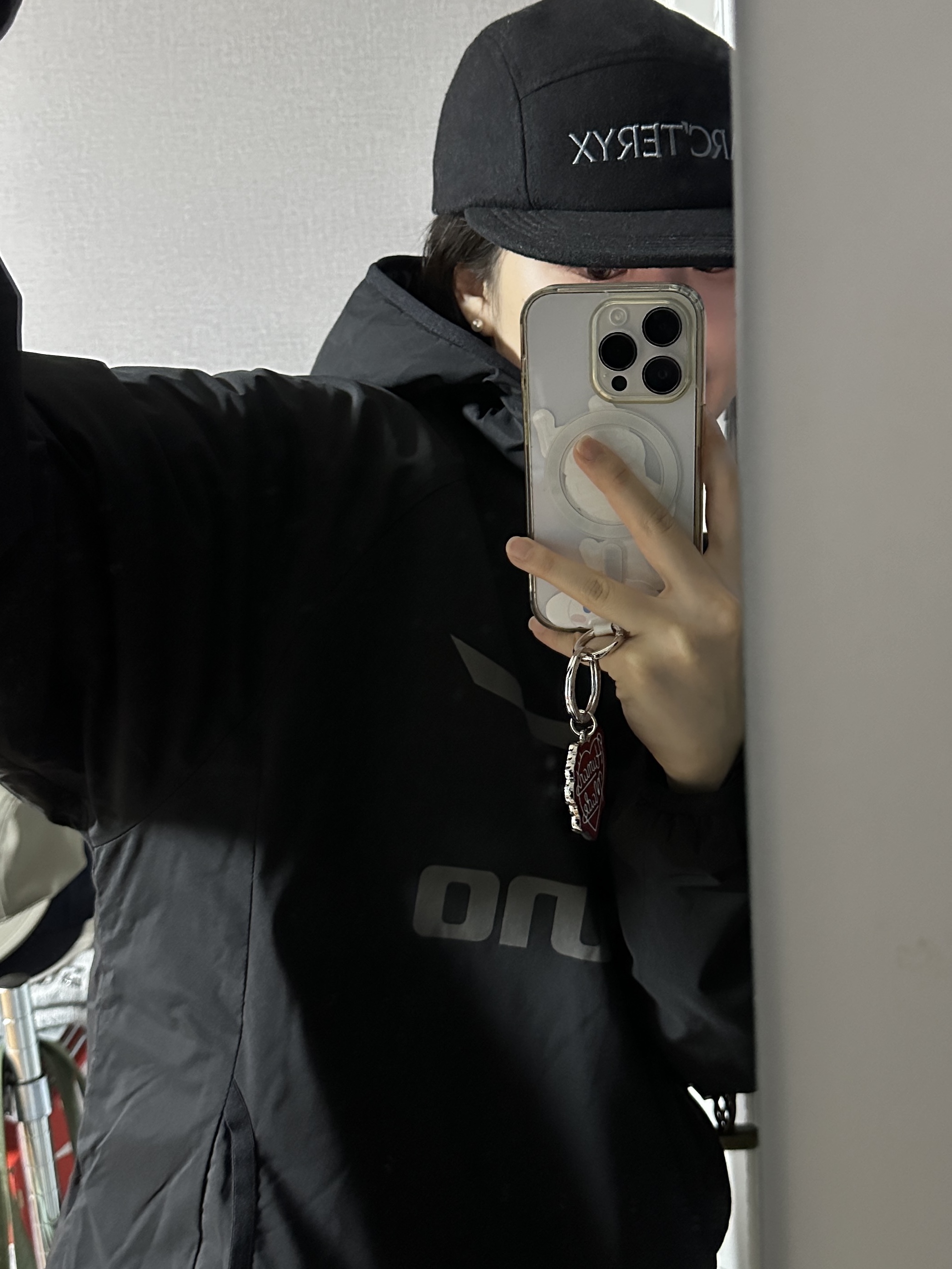 Arc'teryx Calidum 5 Panel Cap Black 착용 스타일 - 1