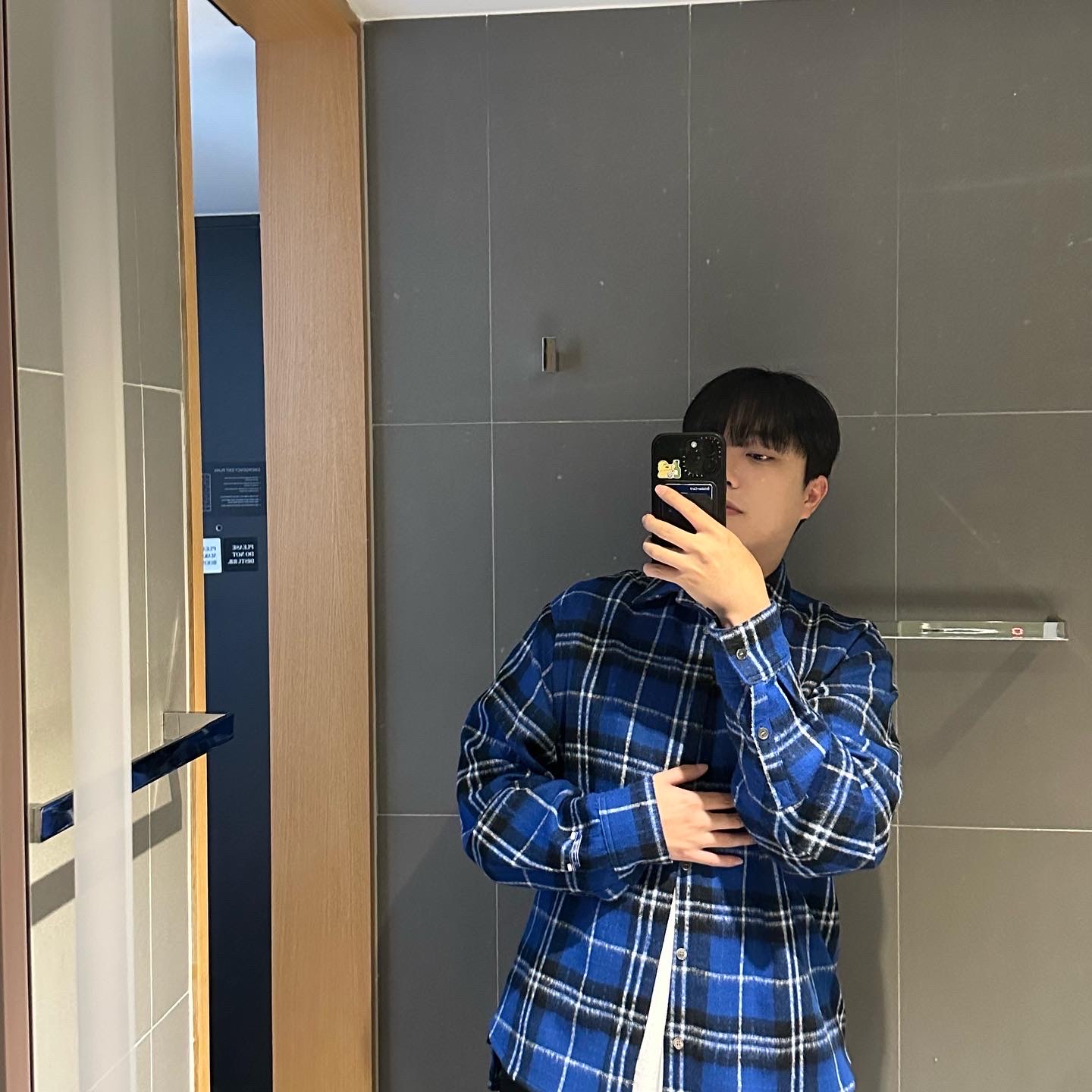 Ader Error Roa Shirt Z-Blue 착용 스타일 - 1