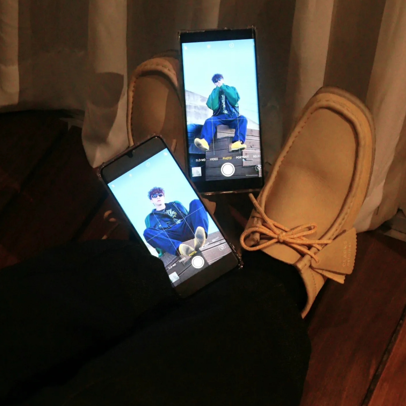 Stussy x Born X Raised Handstyles T-Shirt Black, Clarks Wallabee Suede Yellow 착용 스타일 - 2